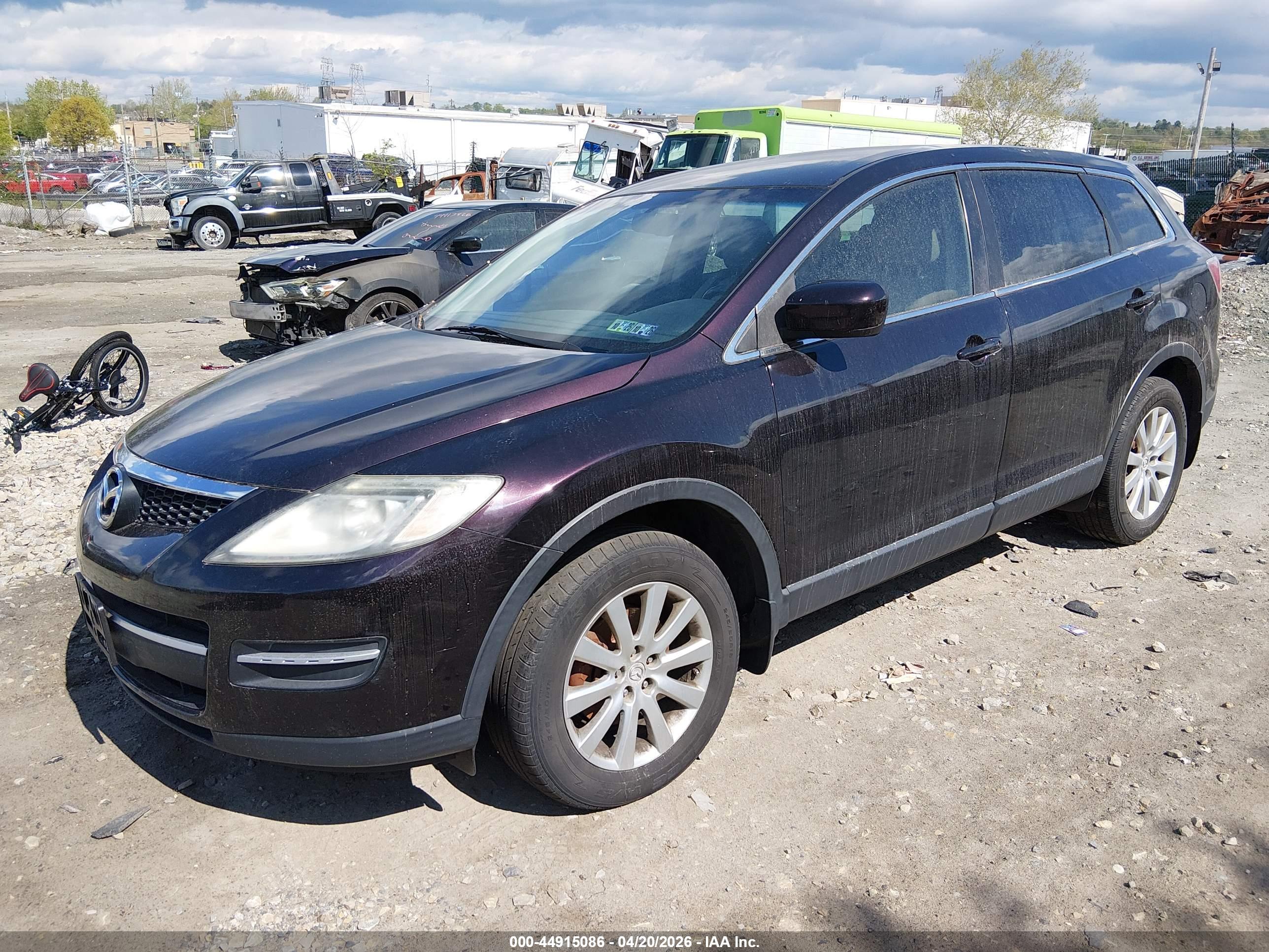 MAZDA CX-9 image 2