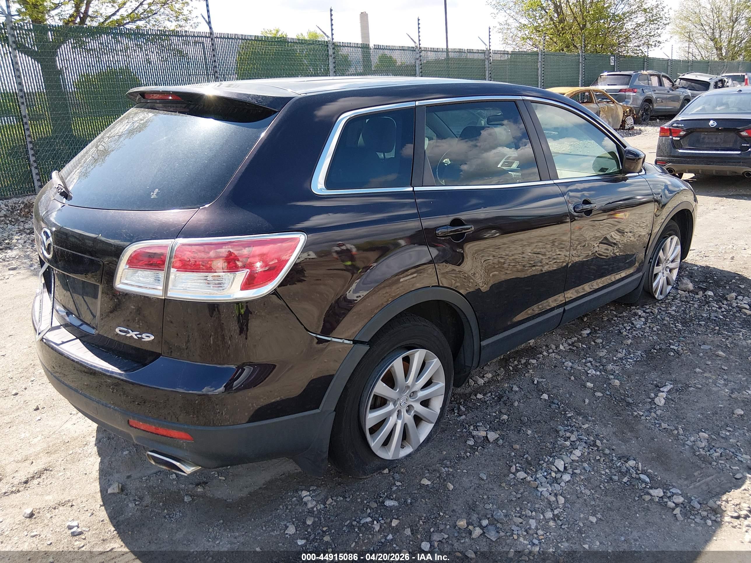 MAZDA CX-9 image 4