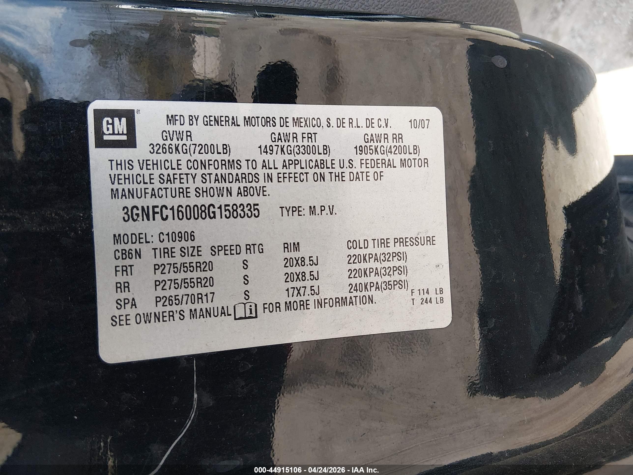CHEVROLET SUBURBAN image 9