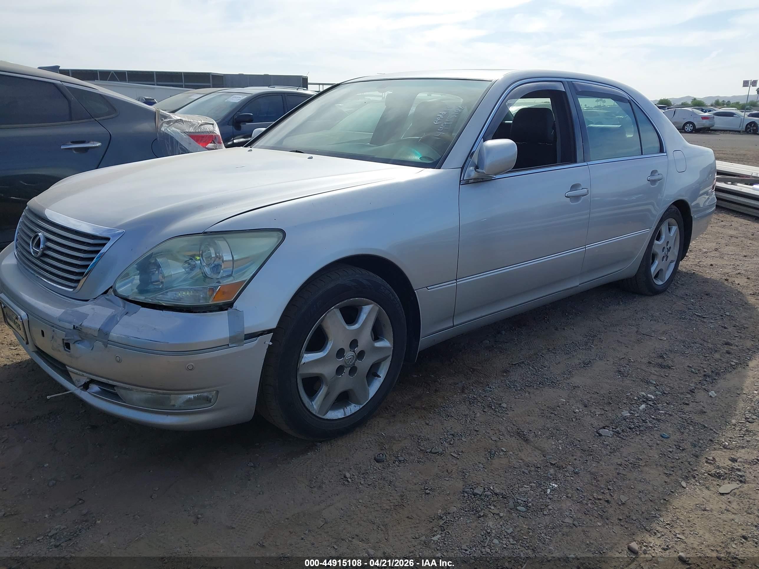 LEXUS LS image 2