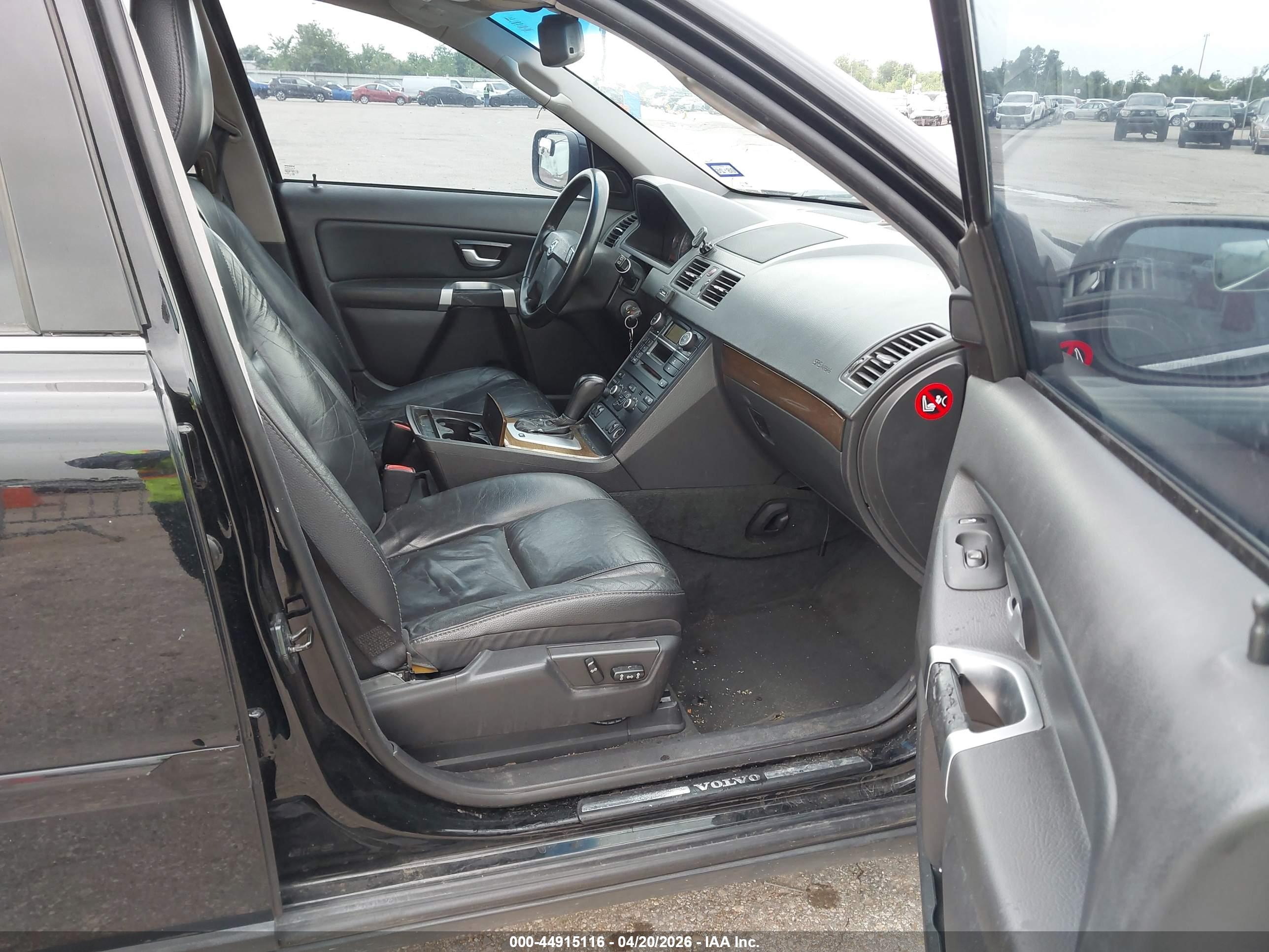 VOLVO XC90 image 5
