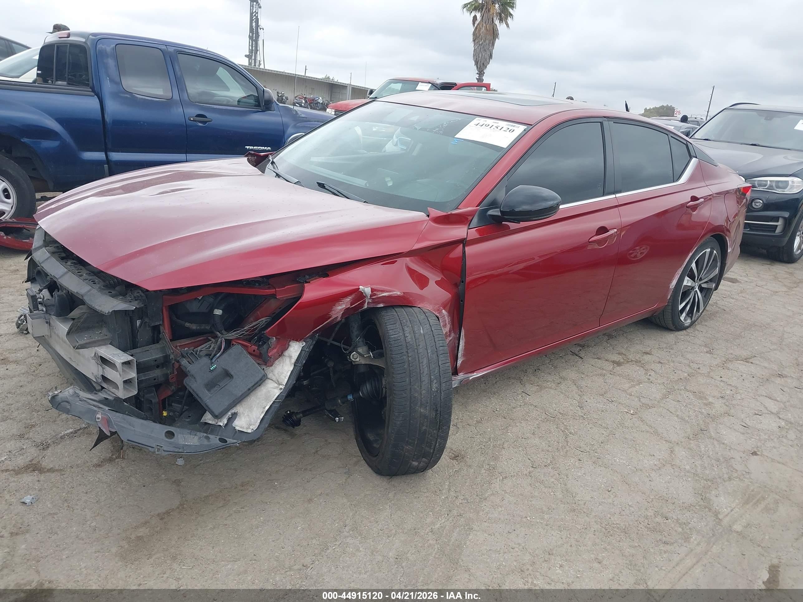 NISSAN ALTIMA image 2