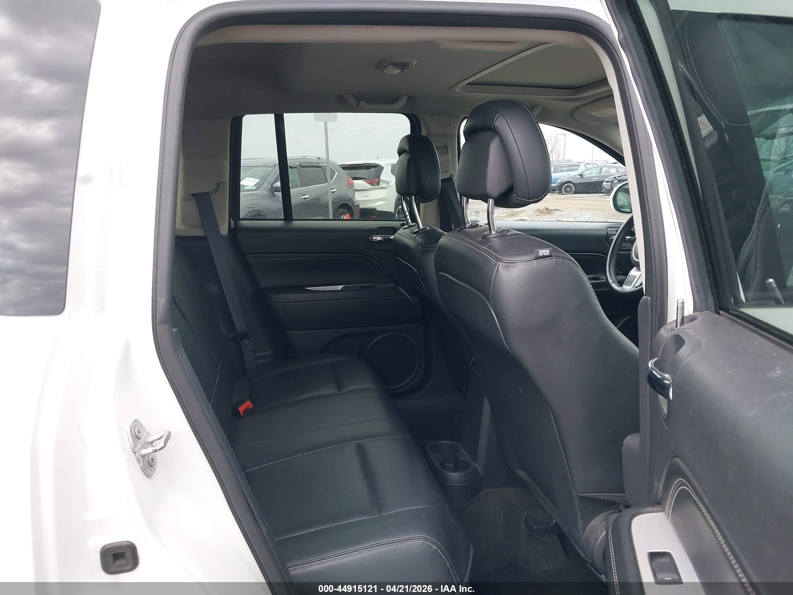 JEEP COMPASS image 8