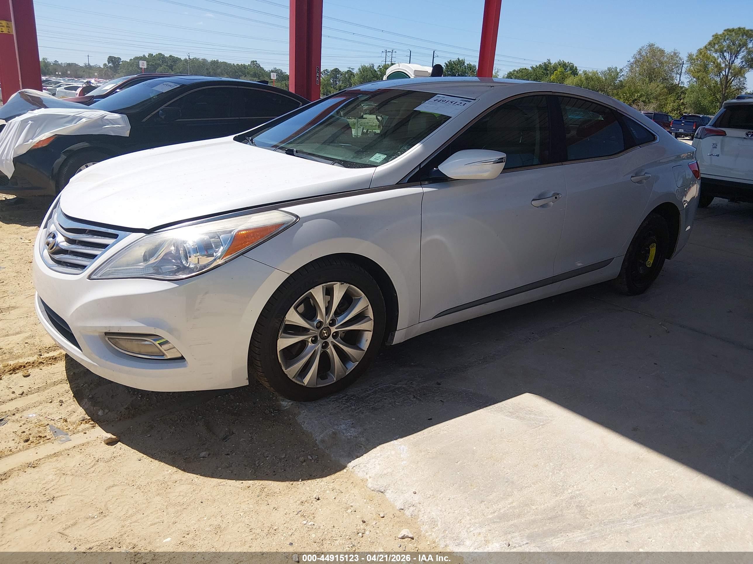 HYUNDAI AZERA image 2
