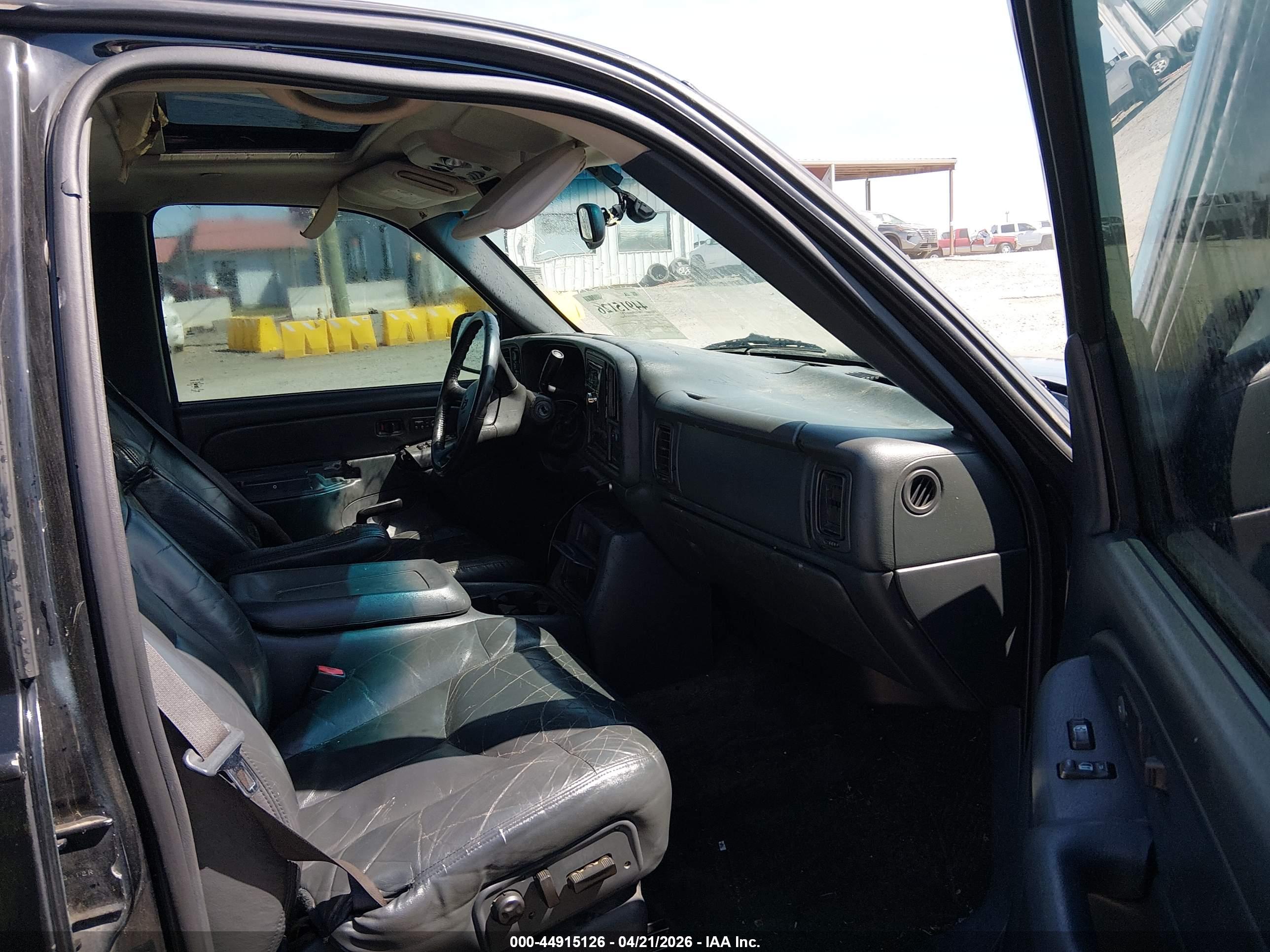CHEVROLET AVALANCHE image 5