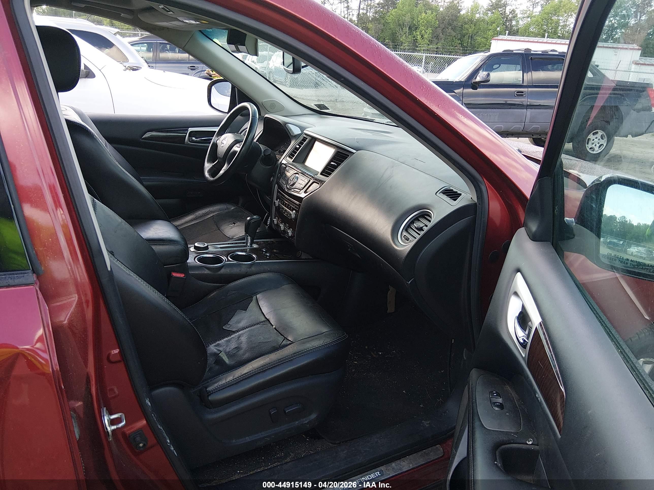 NISSAN PATHFINDER image 5
