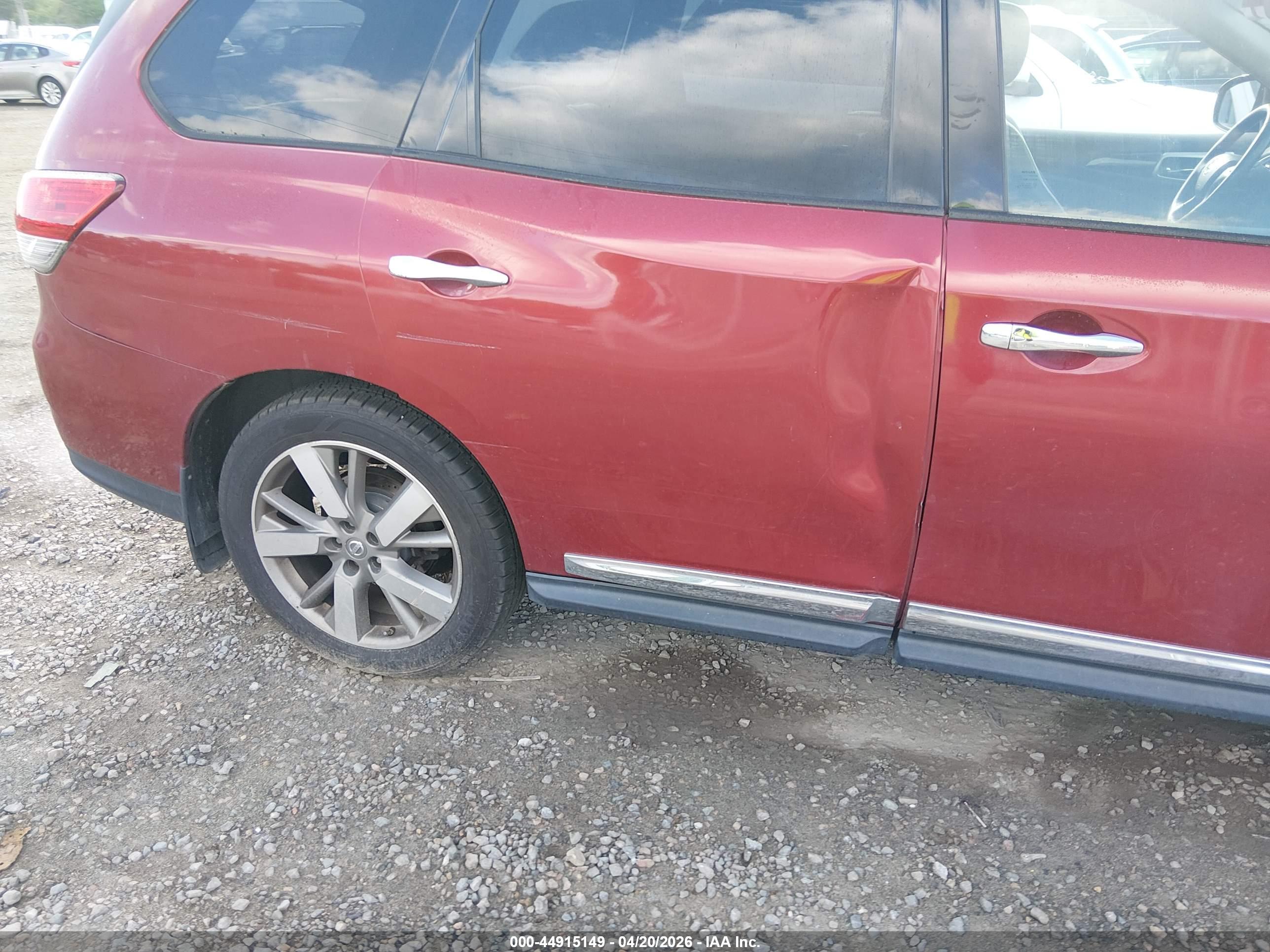 NISSAN PATHFINDER image 6