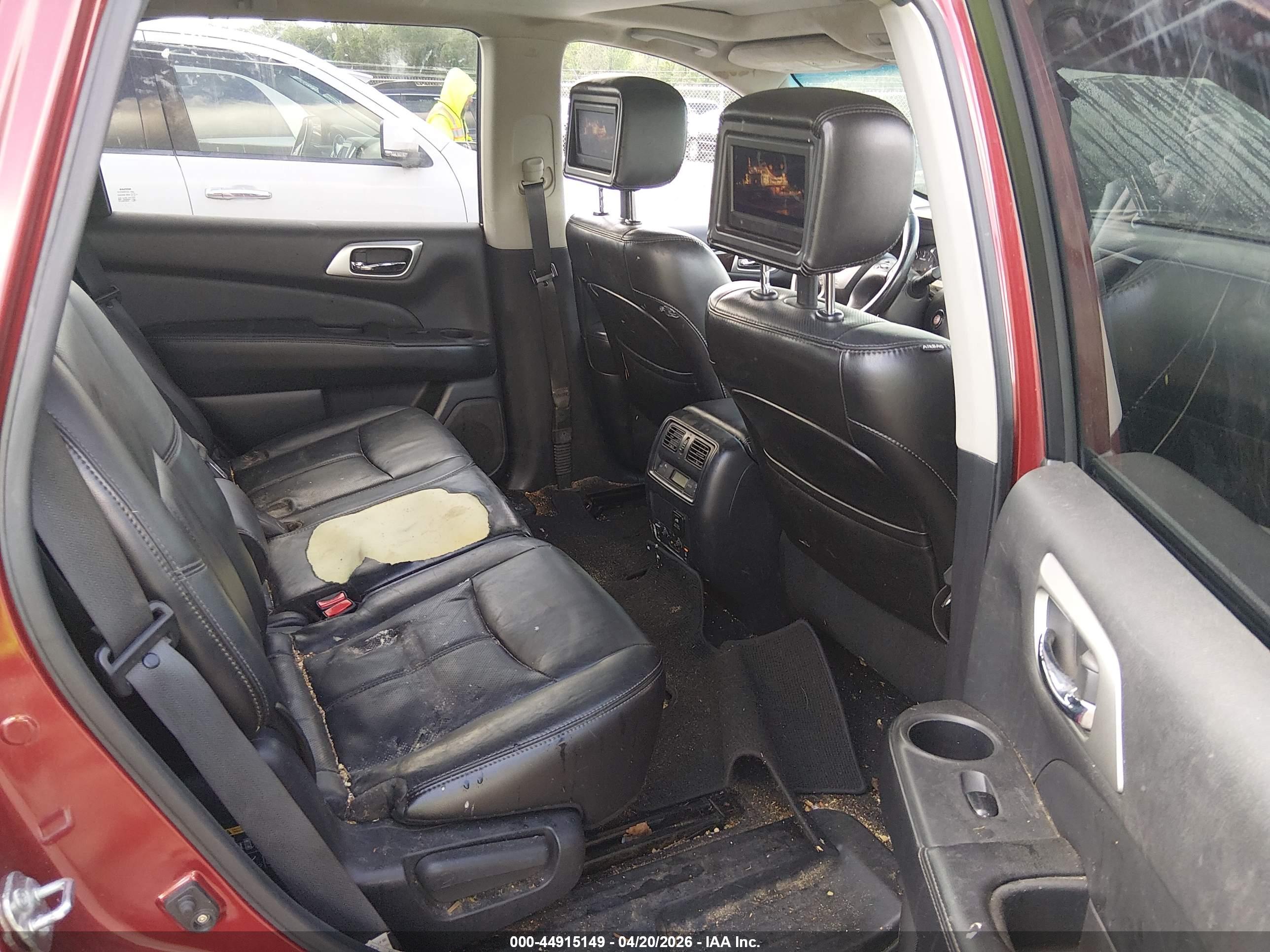 NISSAN PATHFINDER image 8