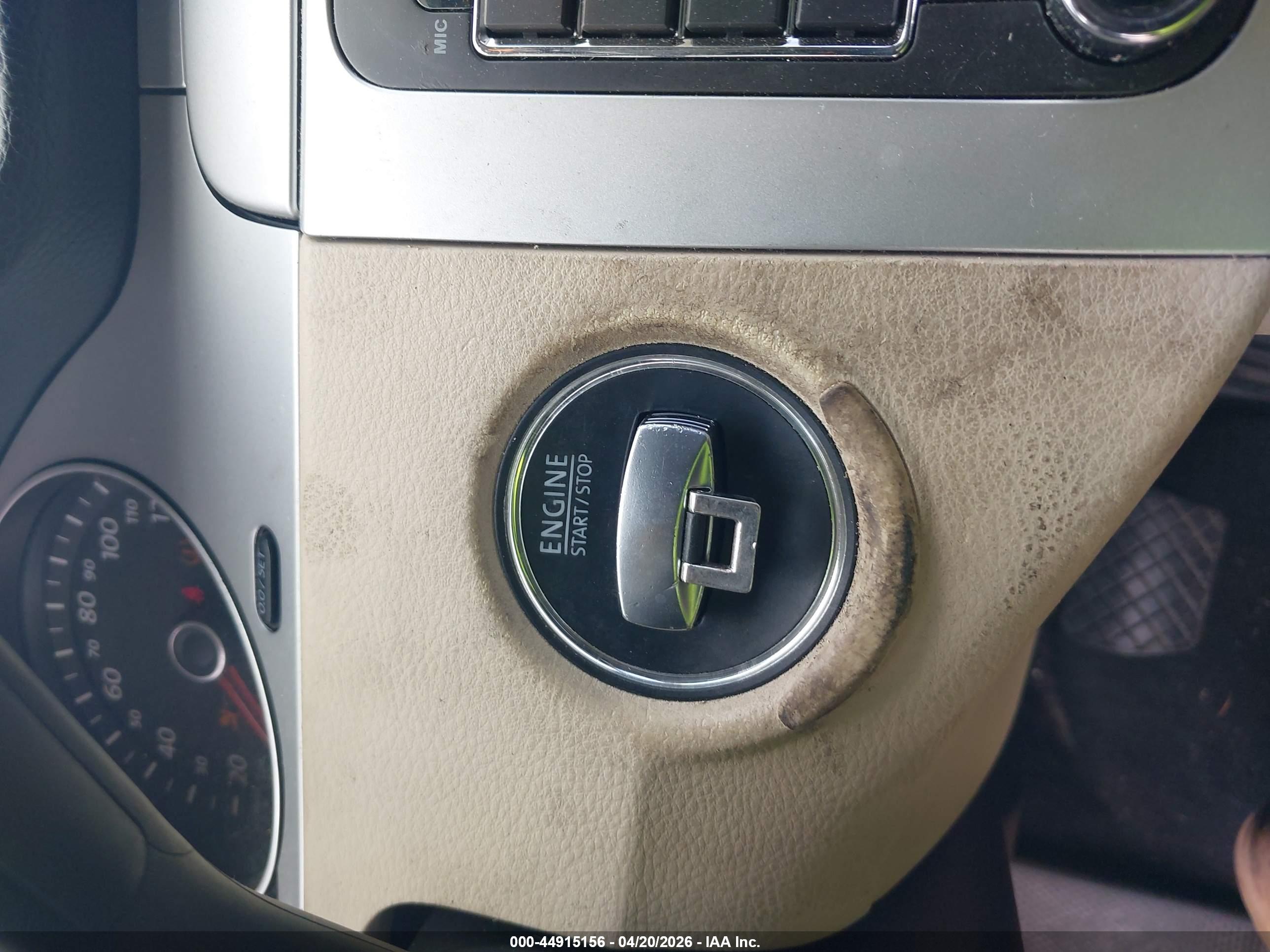 VOLKSWAGEN CC image 11