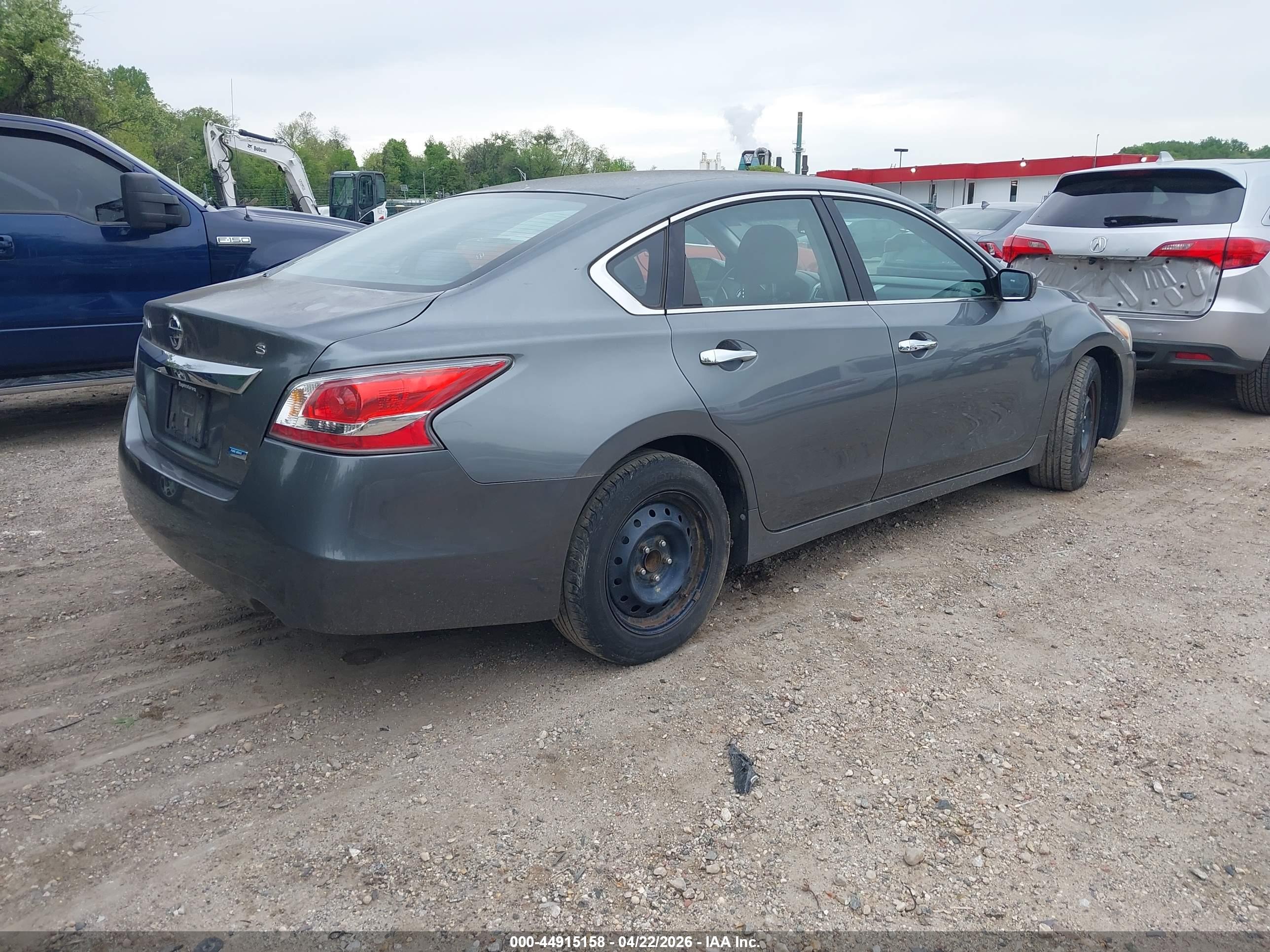 NISSAN ALTIMA image 4