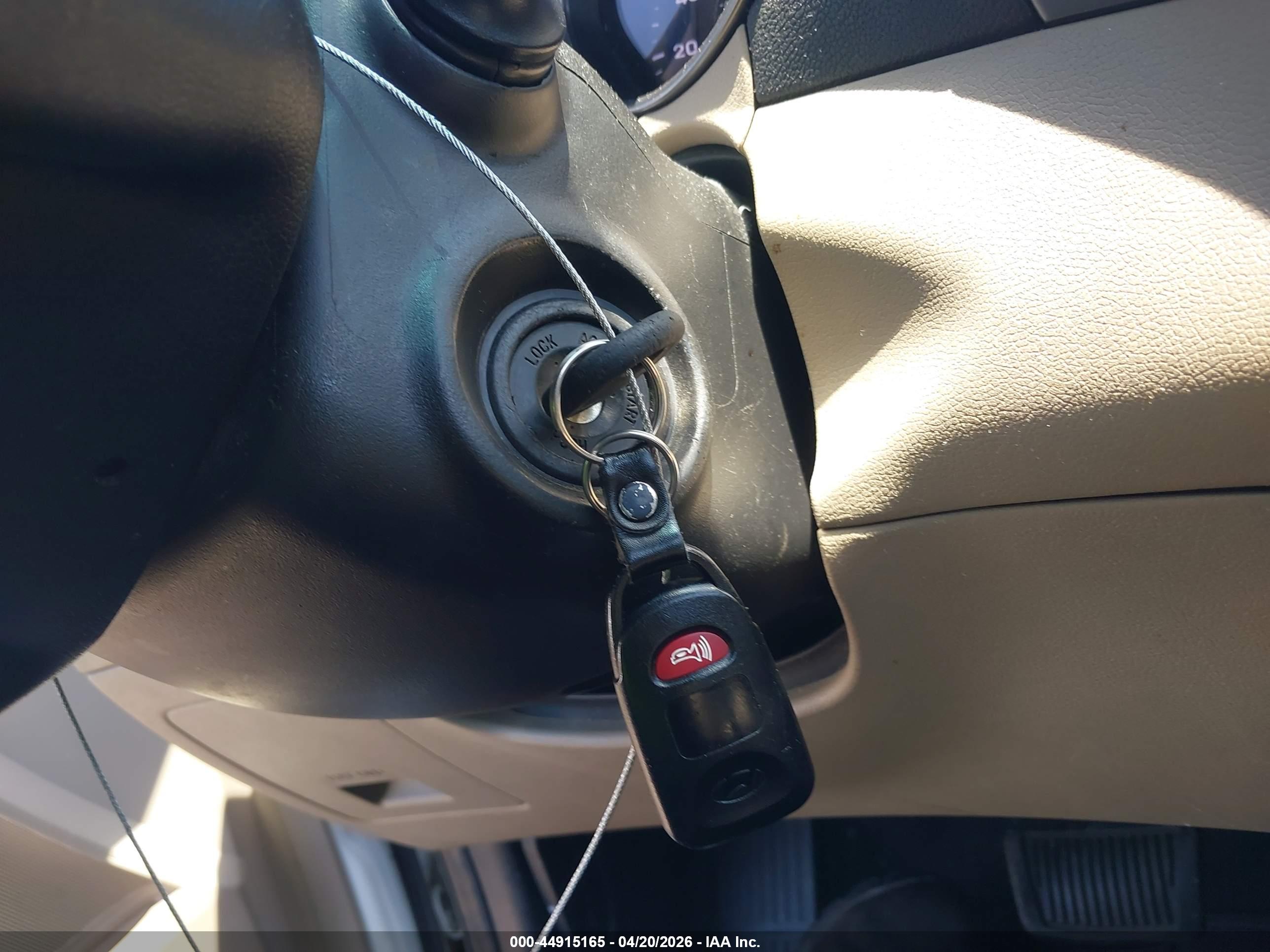 HYUNDAI ELANTRA image 11