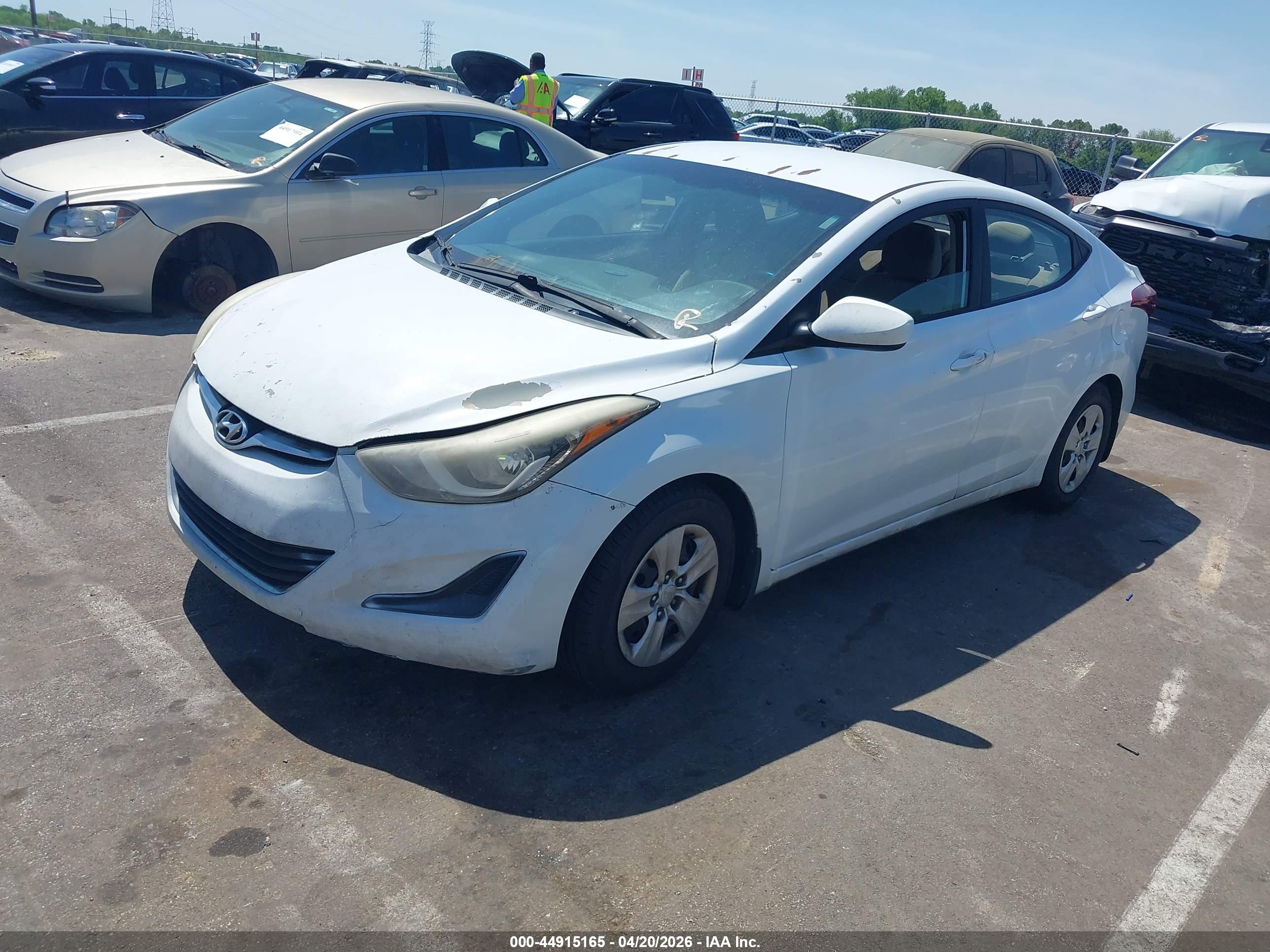 HYUNDAI ELANTRA image 2