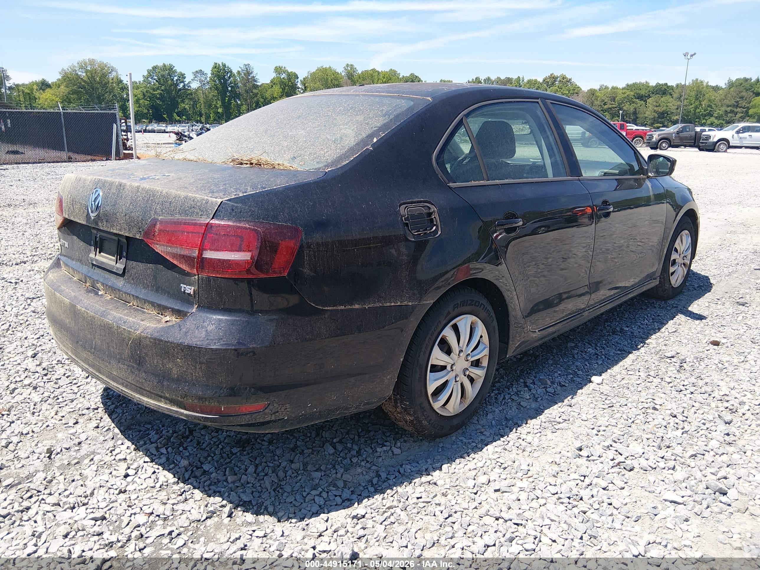 VOLKSWAGEN JETTA image 4