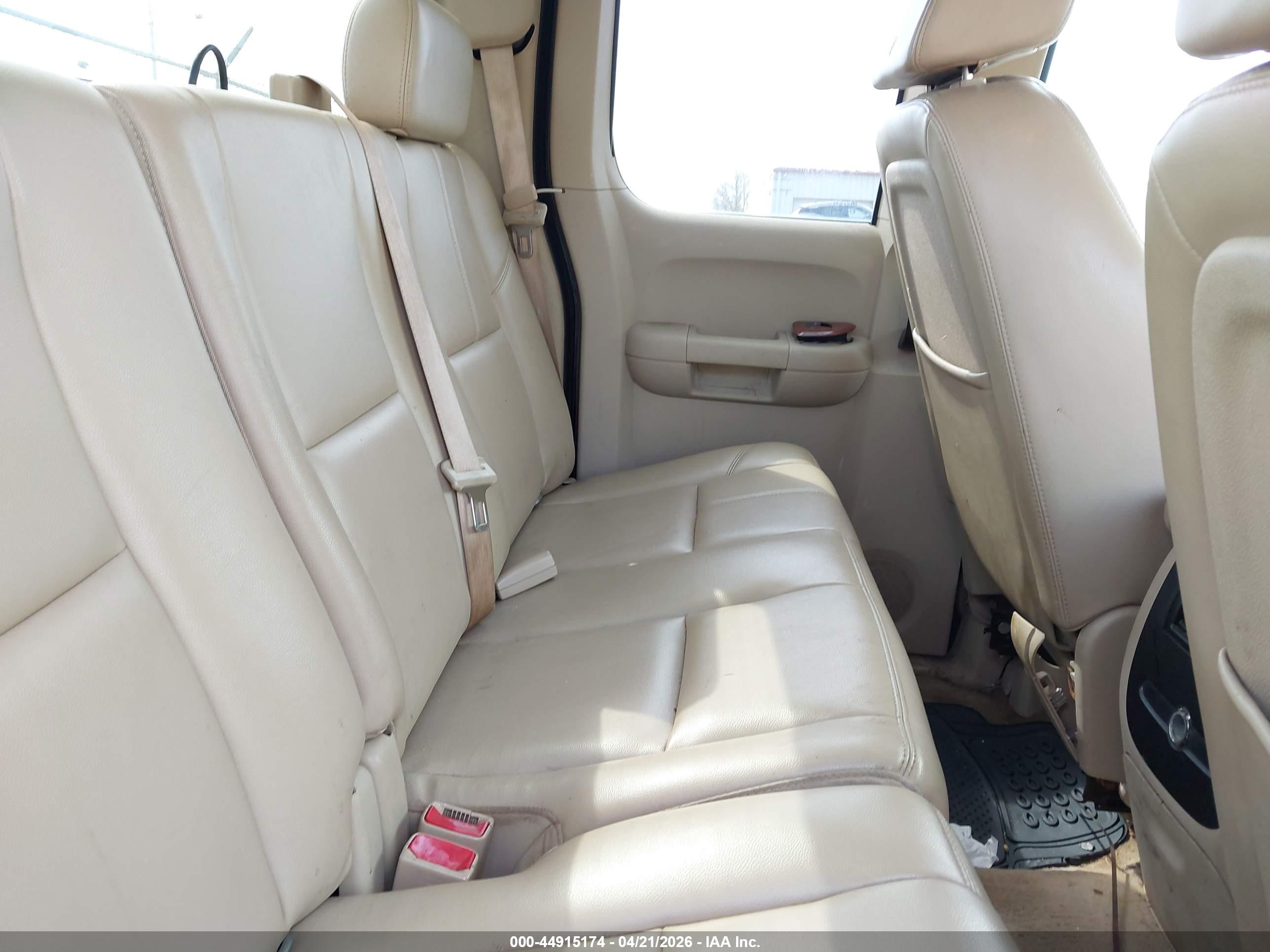 GMC SIERRA image 8