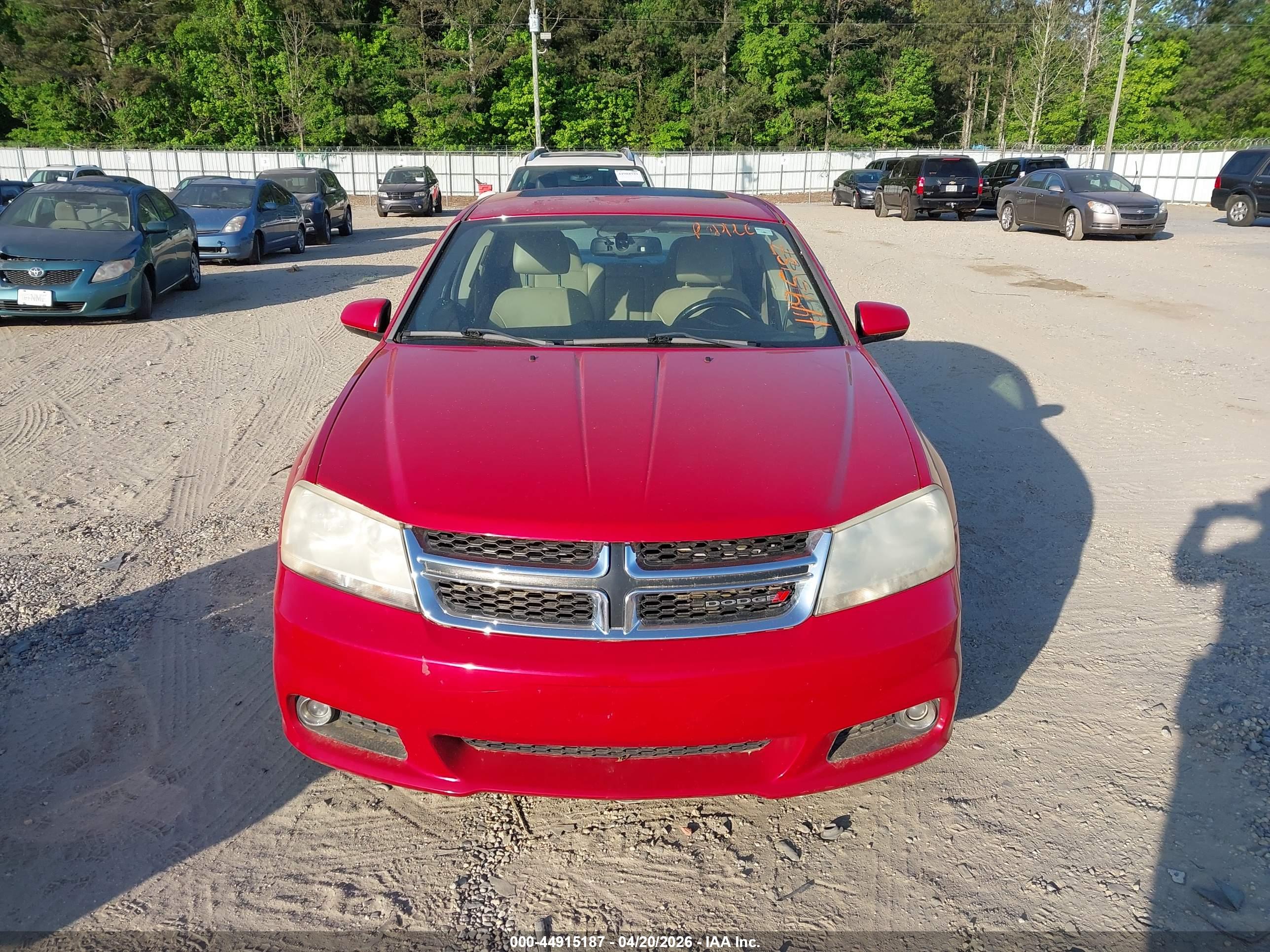 DODGE AVENGER image 6