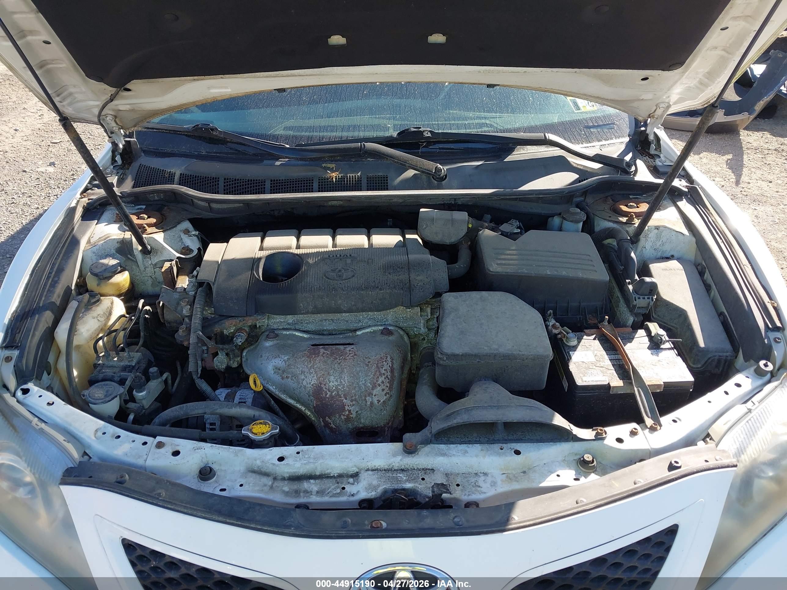TOYOTA CAMRY image 10