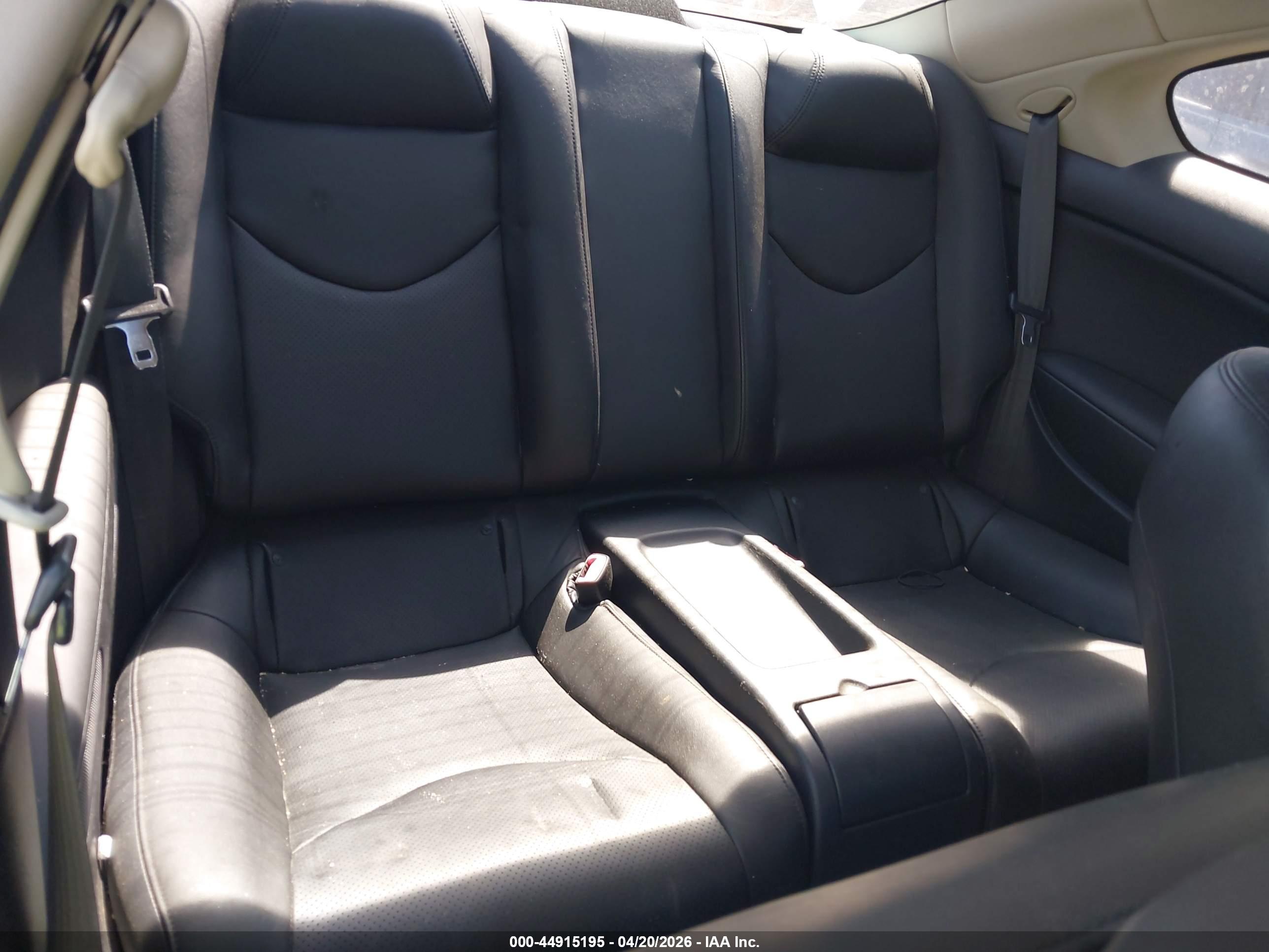INFINITI G37 image 8