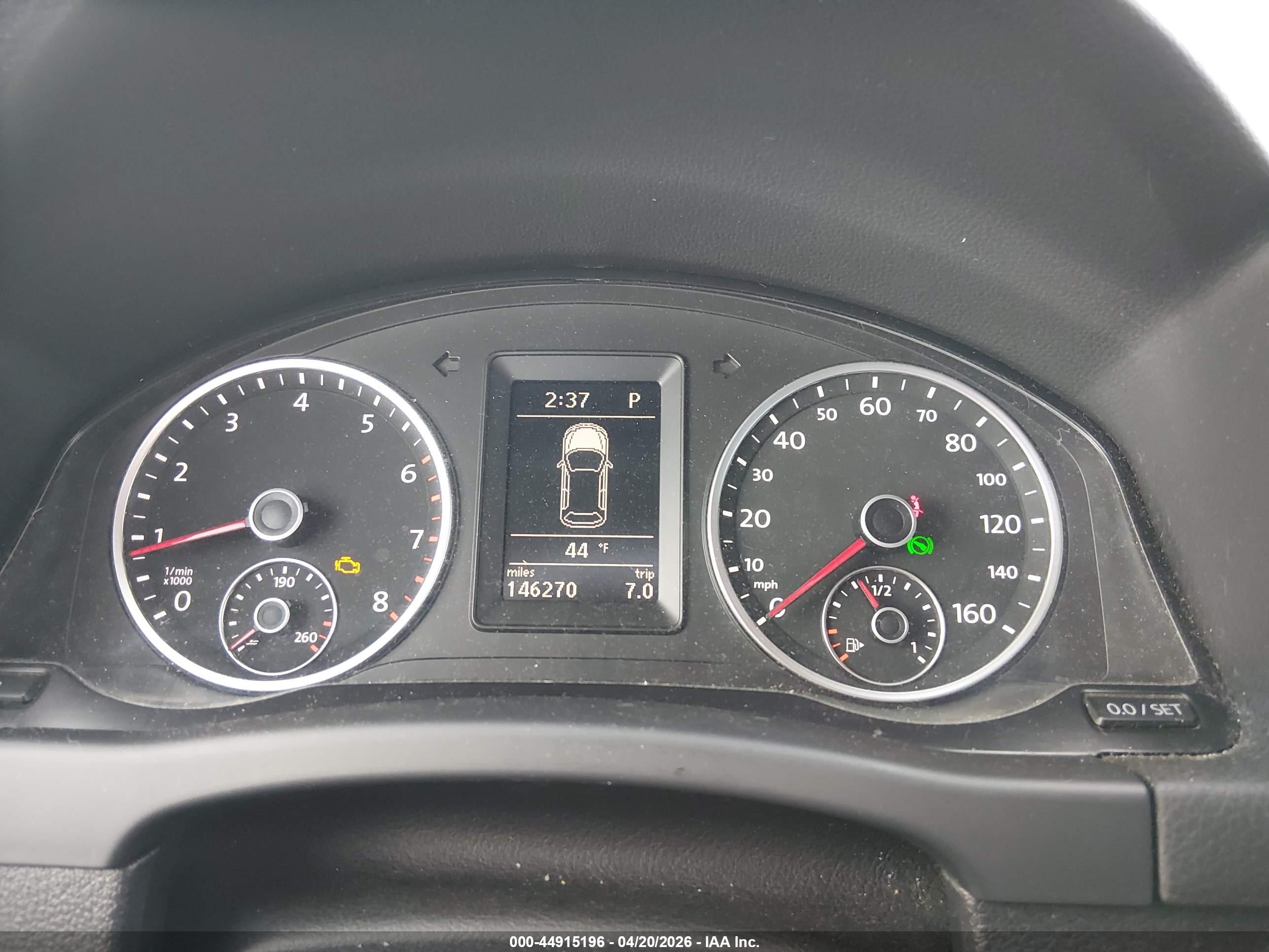 VOLKSWAGEN TIGUAN image 7