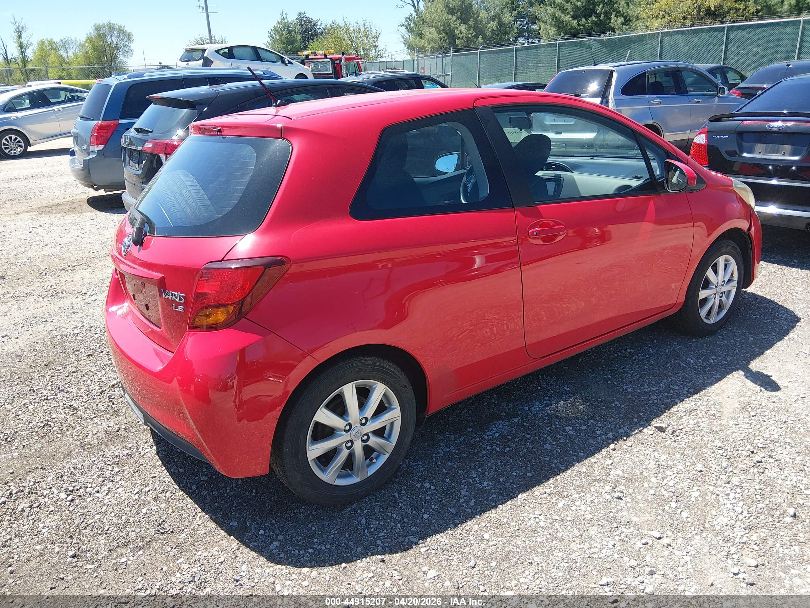 TOYOTA YARIS image 4