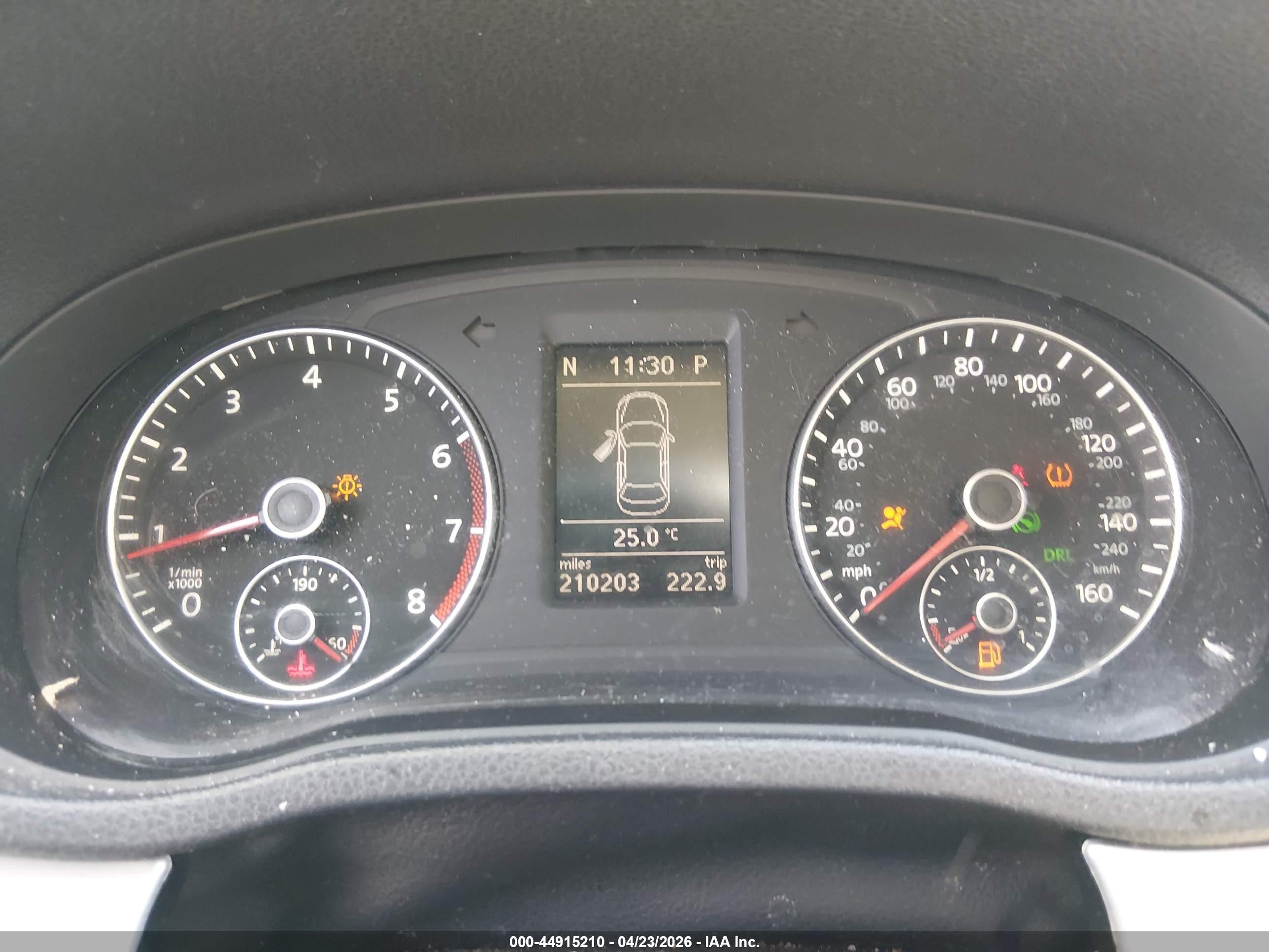 VOLKSWAGEN PASSAT image 7
