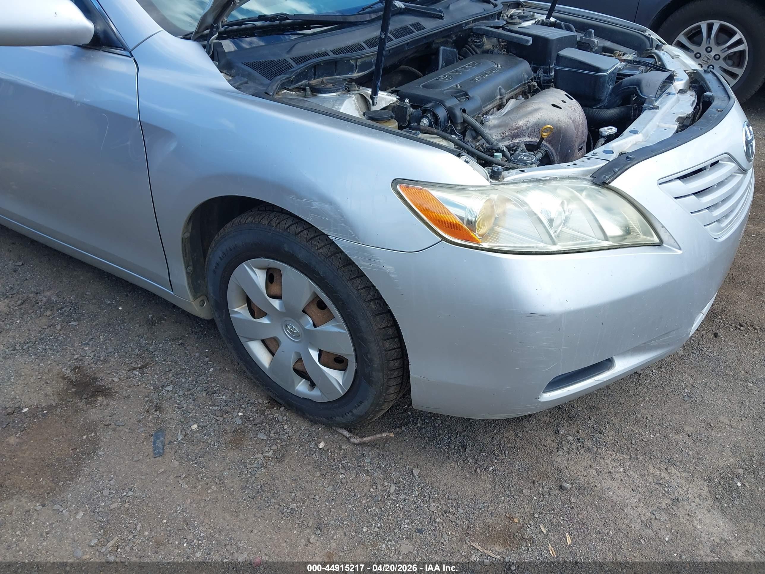 TOYOTA CAMRY image 6
