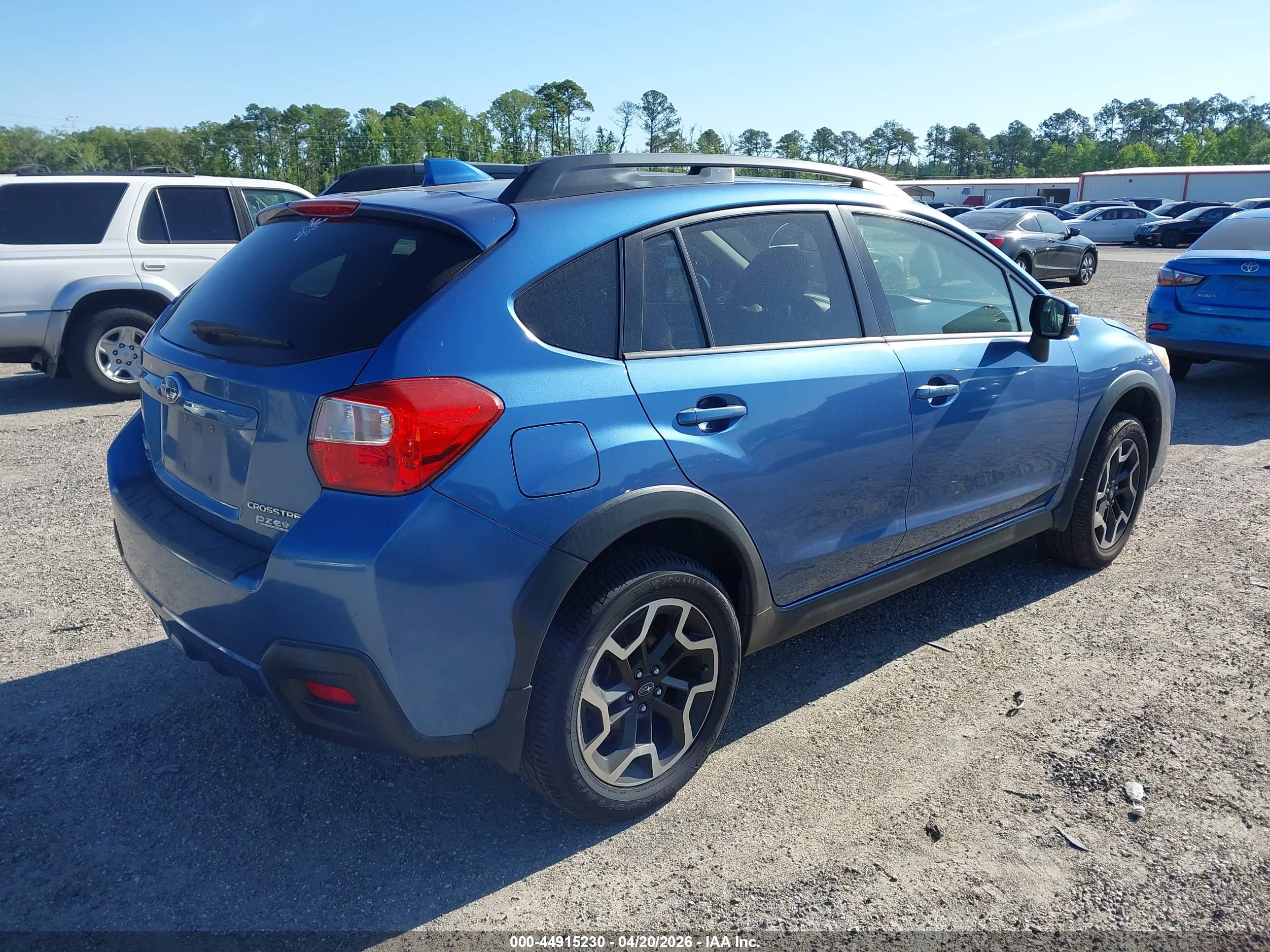 SUBARU CROSSTREK image 4