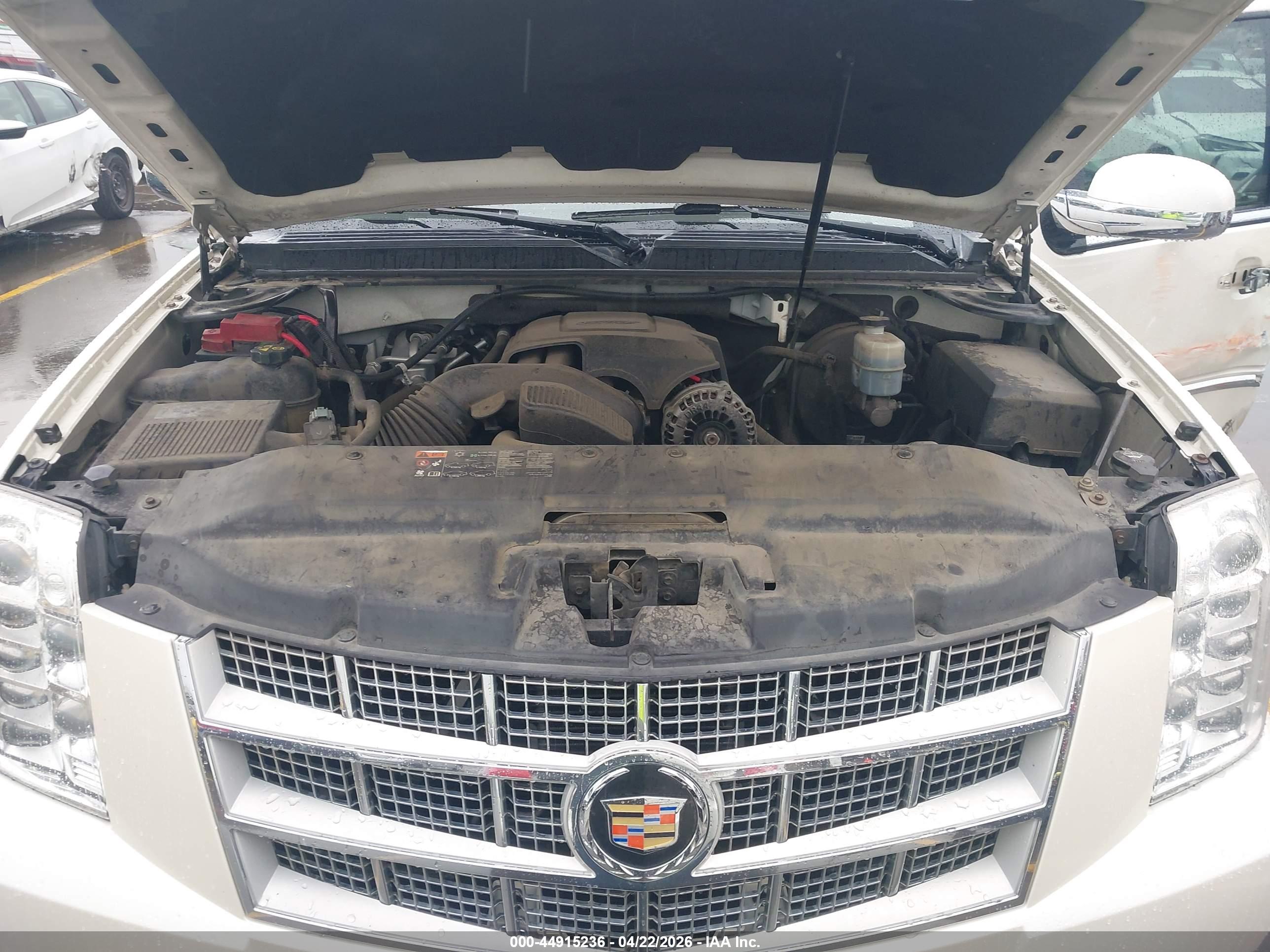 CADILLAC ESCALADE image 10