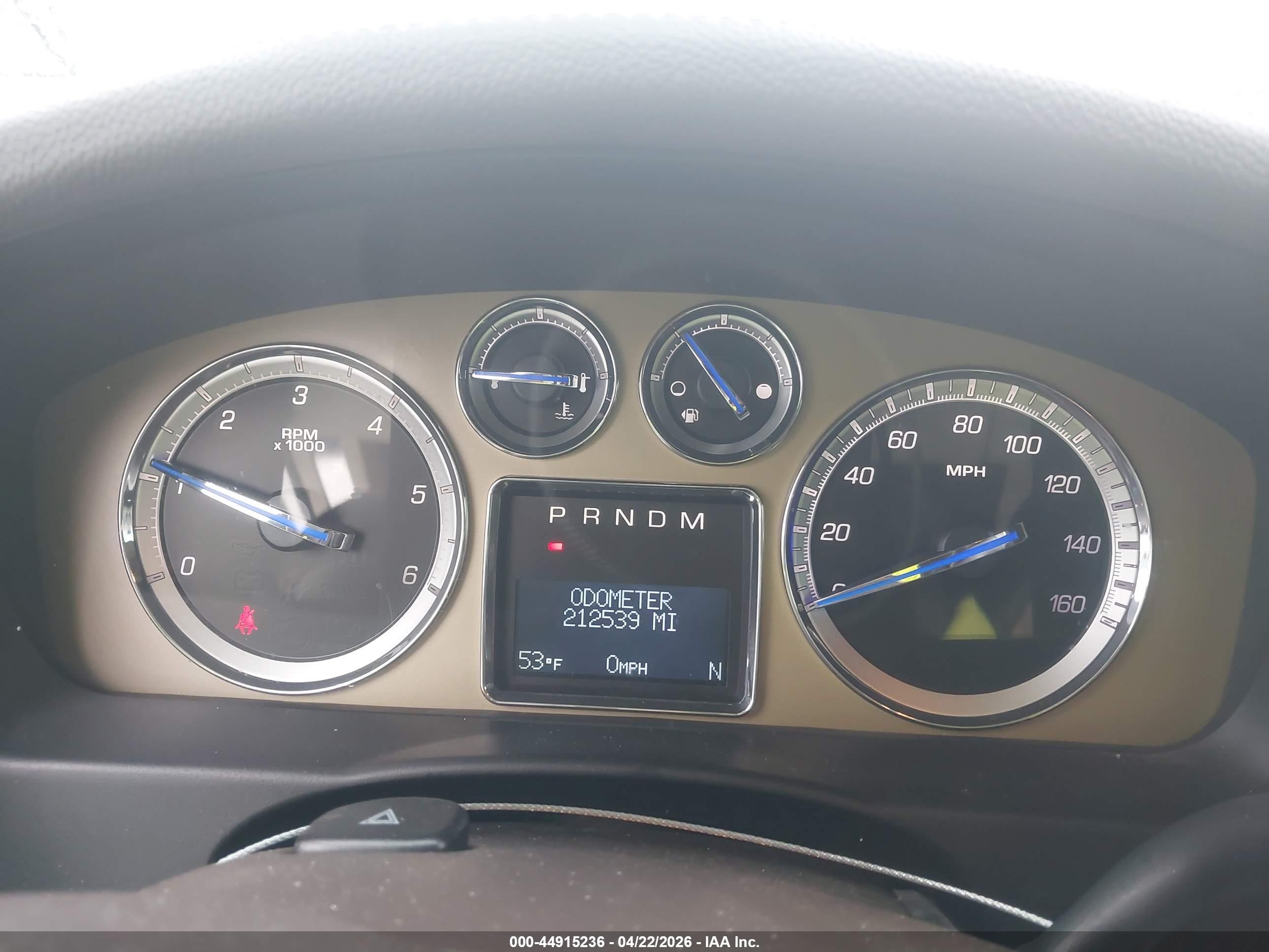 CADILLAC ESCALADE image 7