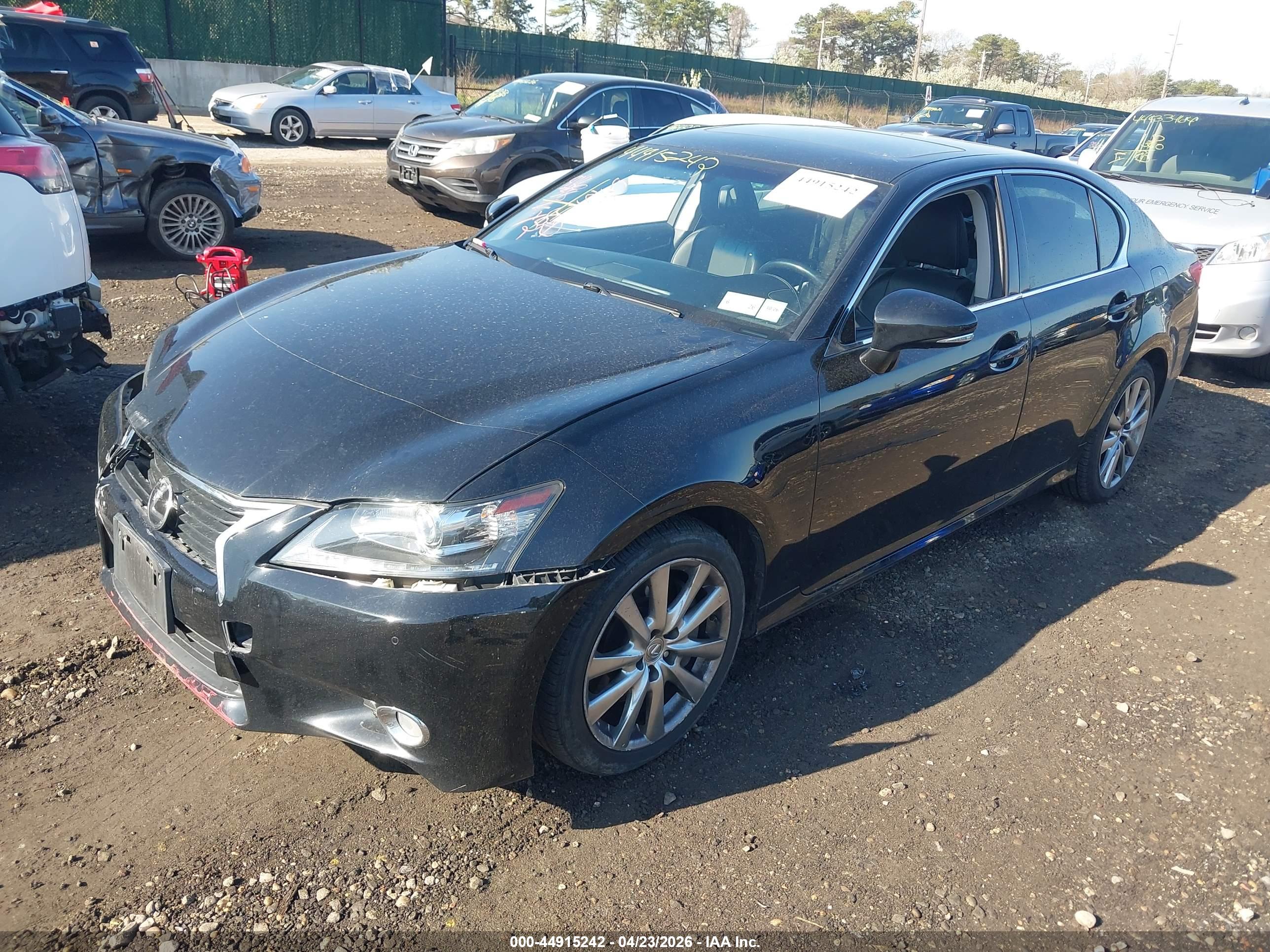 LEXUS GS image 2