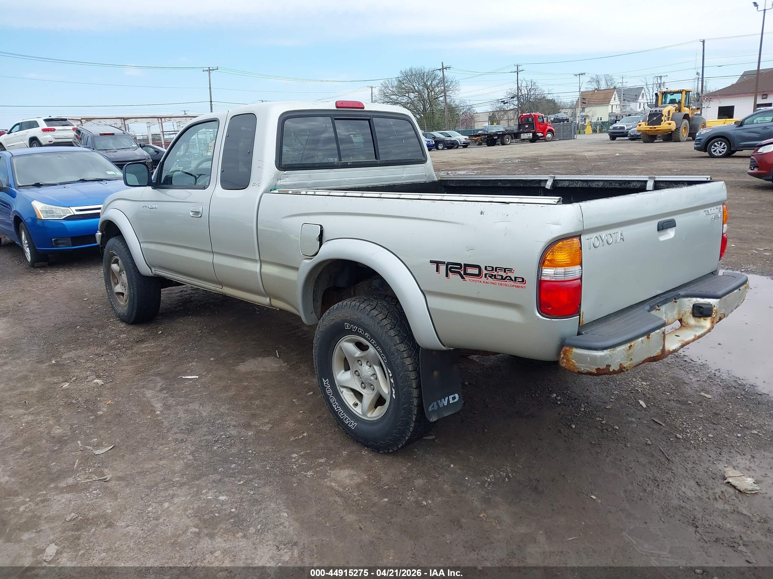 TOYOTA TACOMA image 3