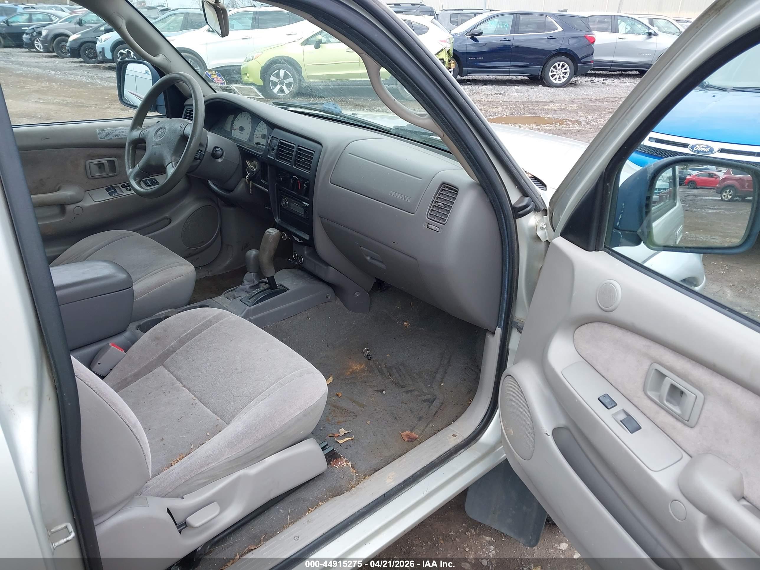 TOYOTA TACOMA image 5