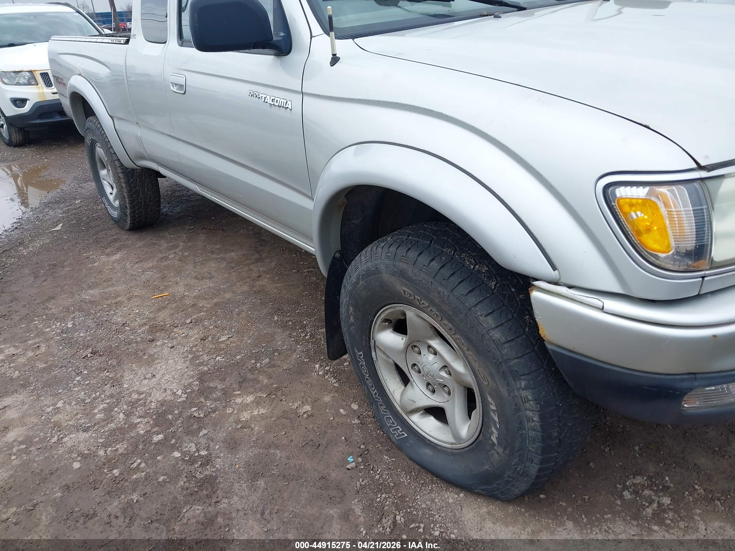 TOYOTA TACOMA image 6