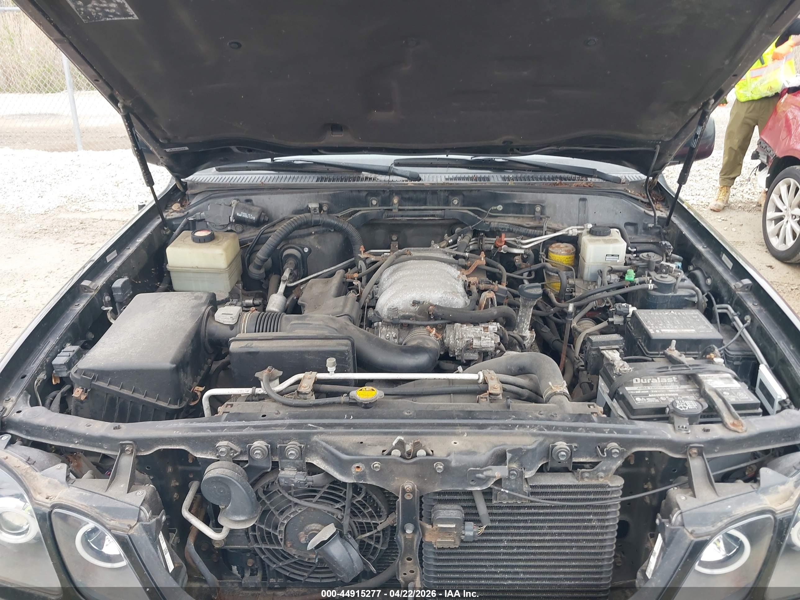 LEXUS LX image 10