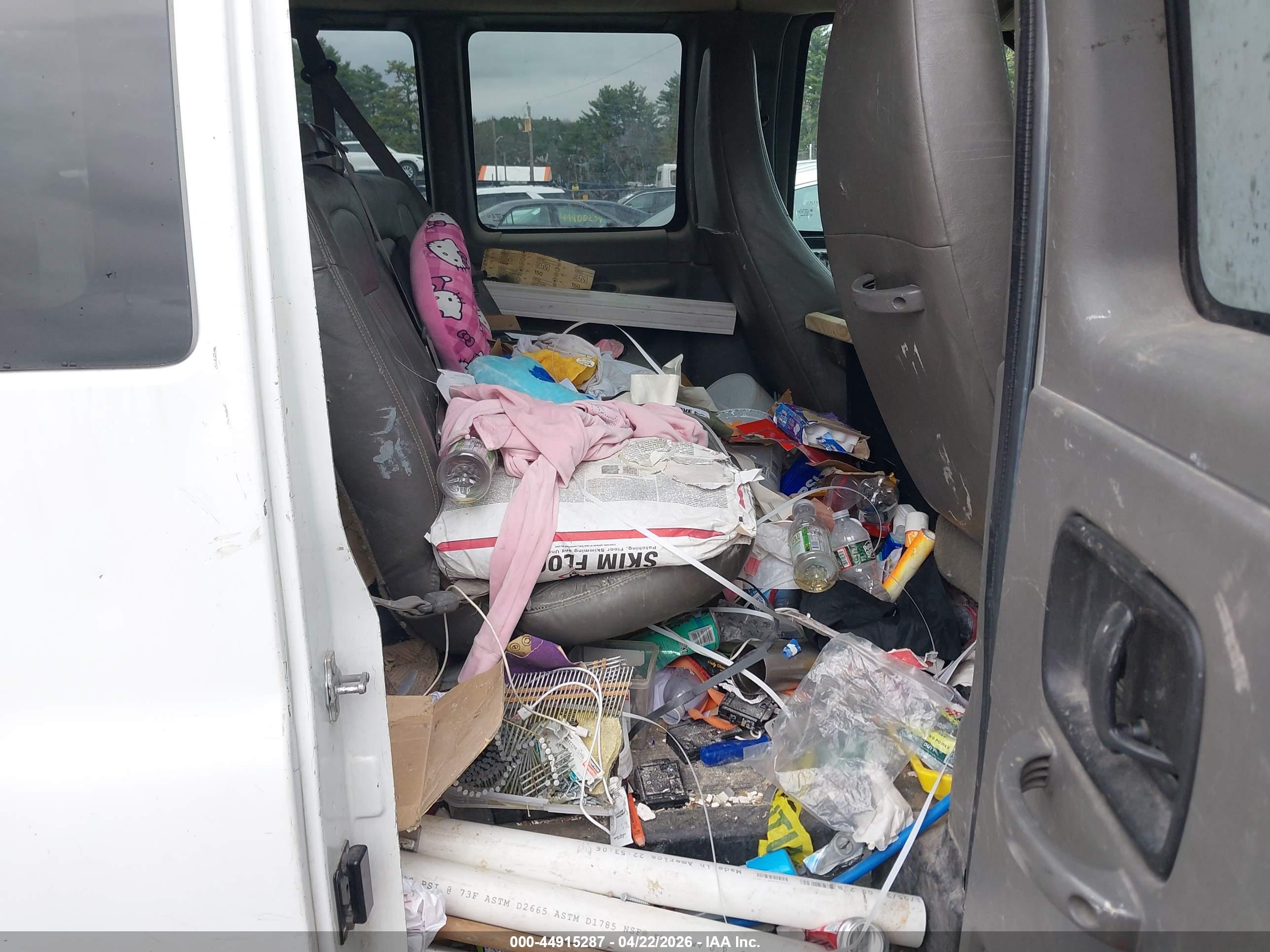 CHEVROLET EXPRESS image 8