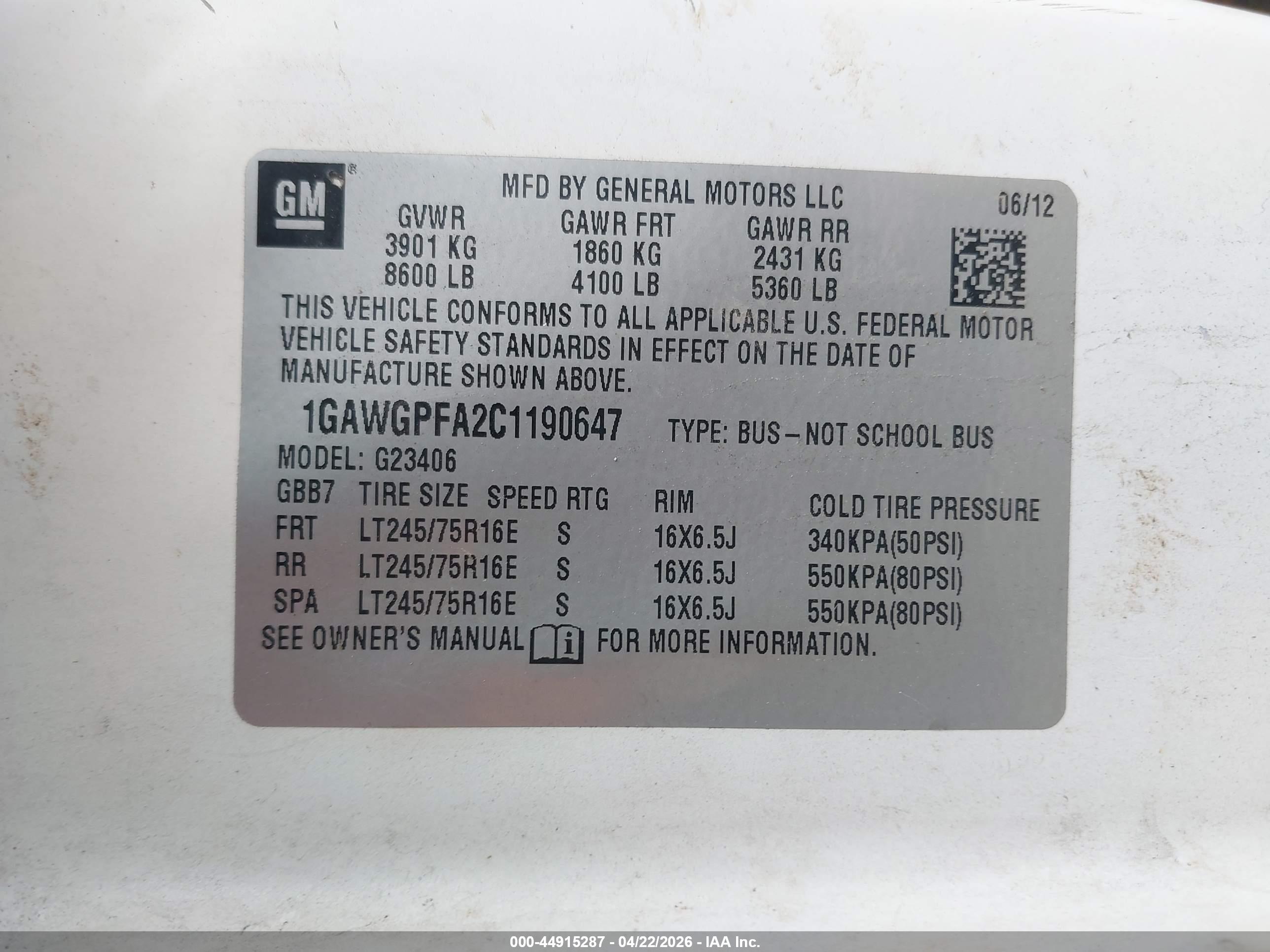 CHEVROLET EXPRESS image 9