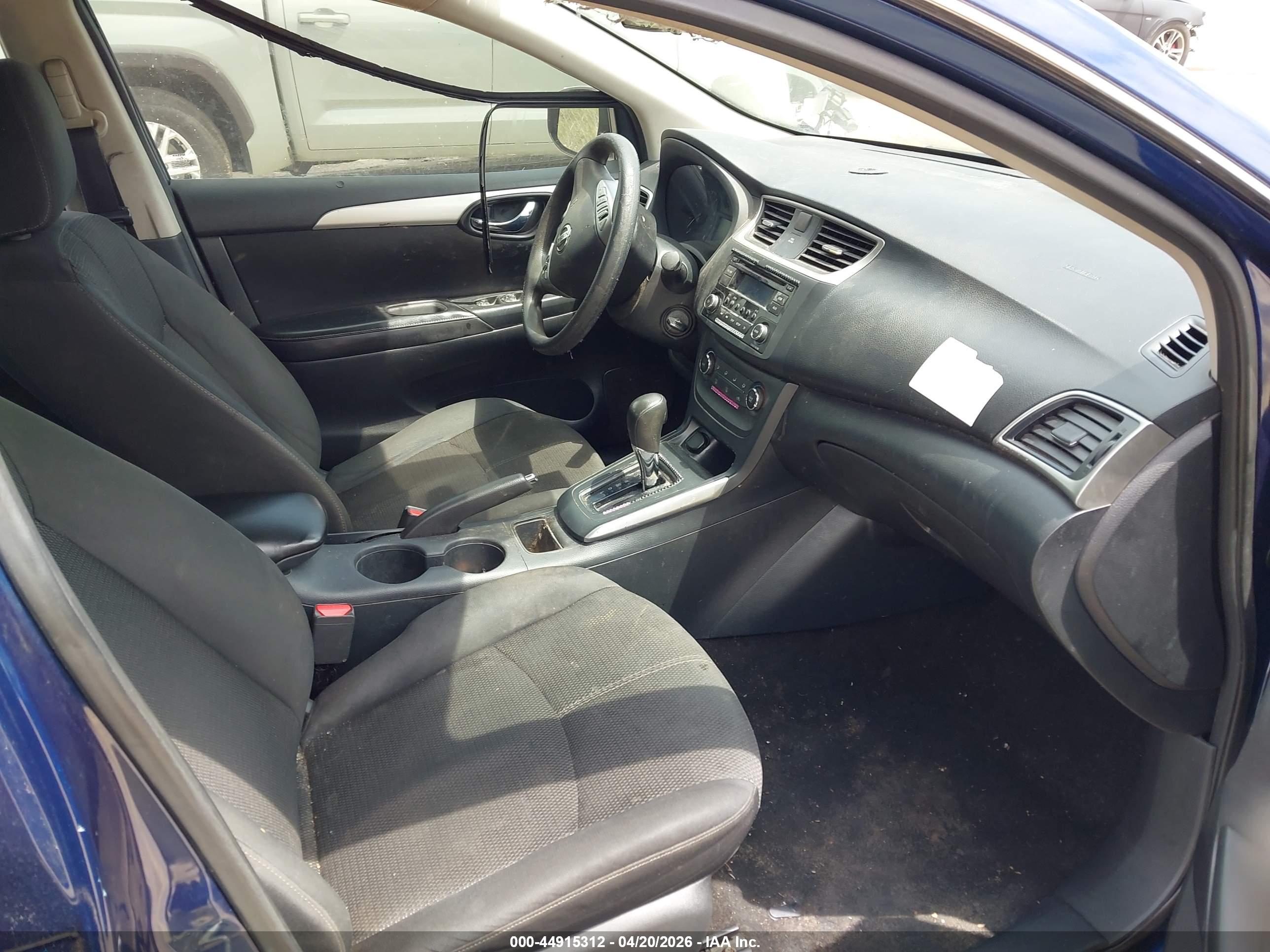 NISSAN SENTRA image 5