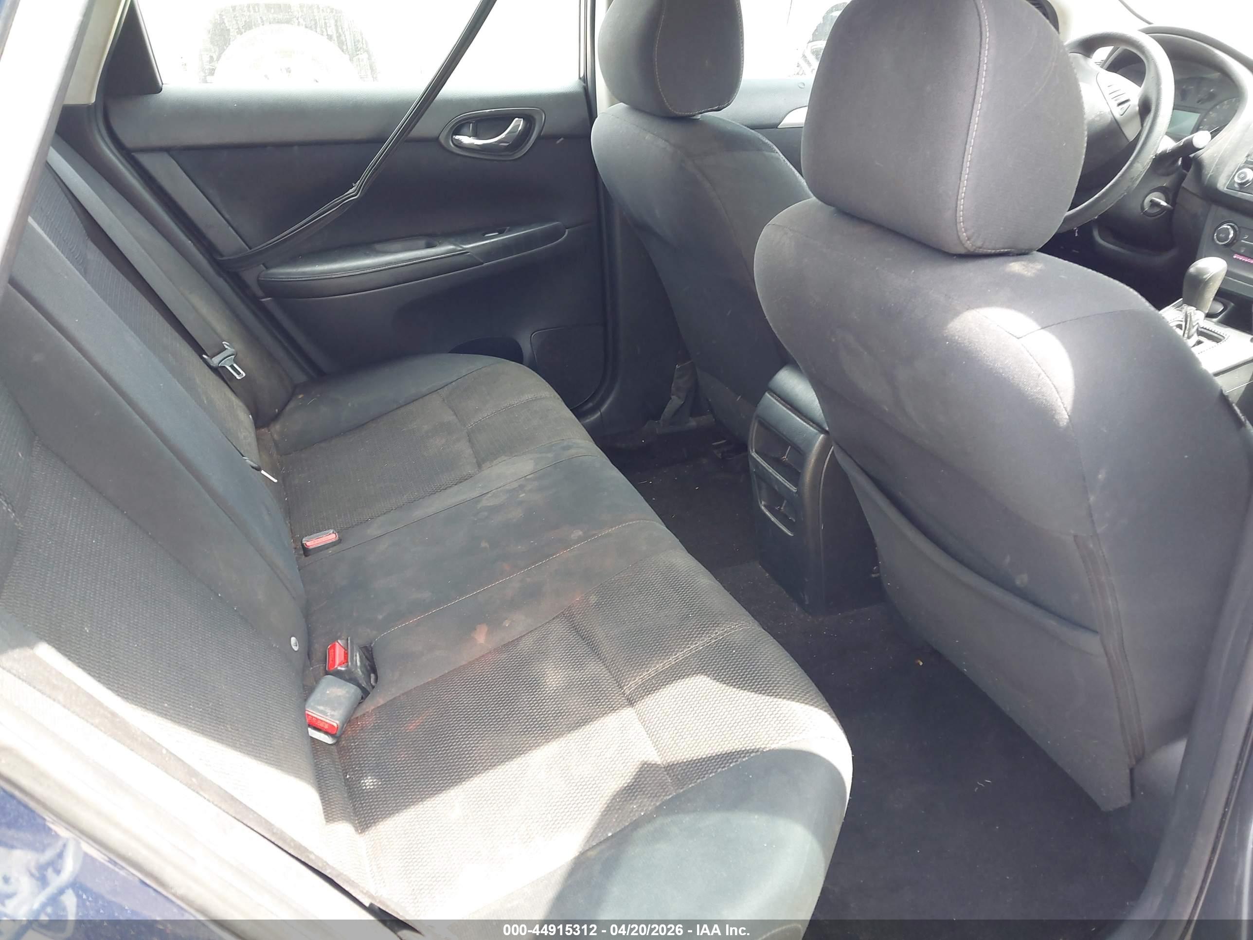 NISSAN SENTRA image 8