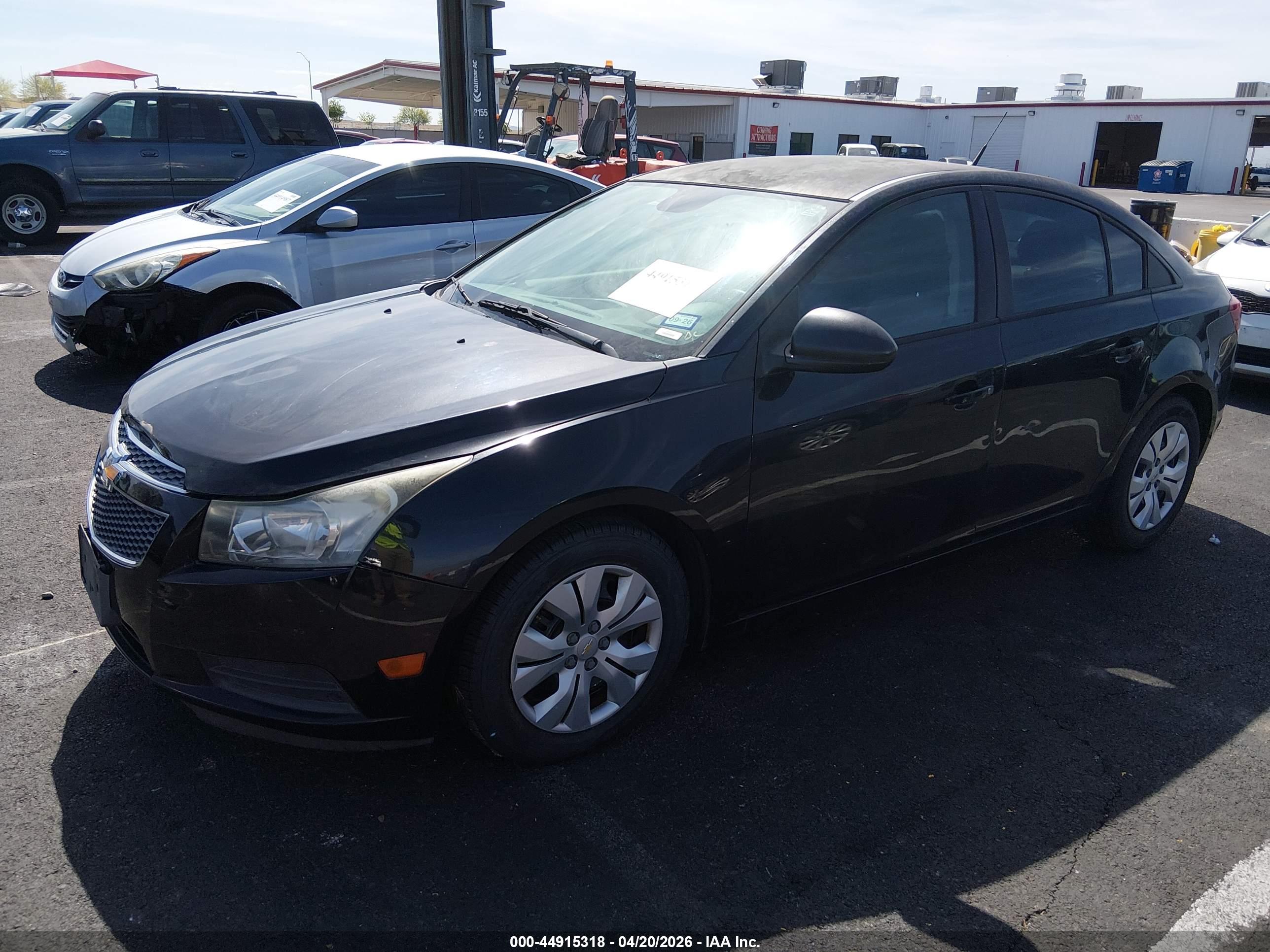 CHEVROLET CRUZE image 2