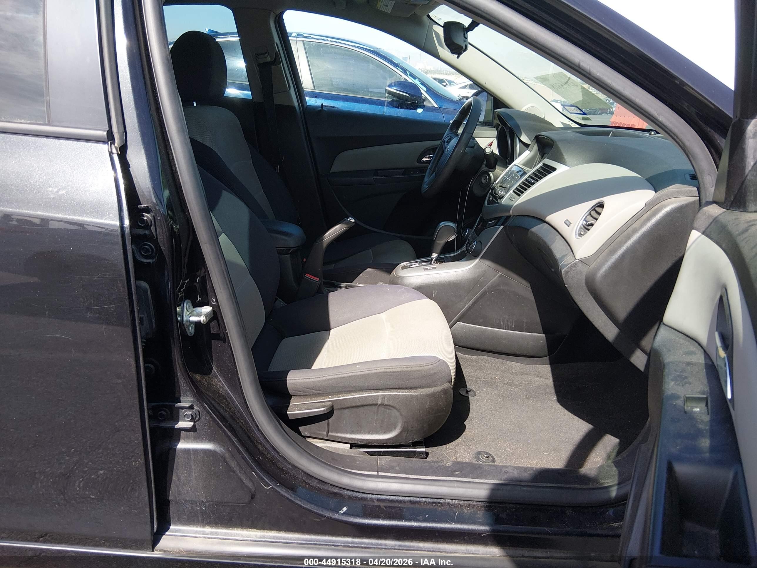 CHEVROLET CRUZE image 5