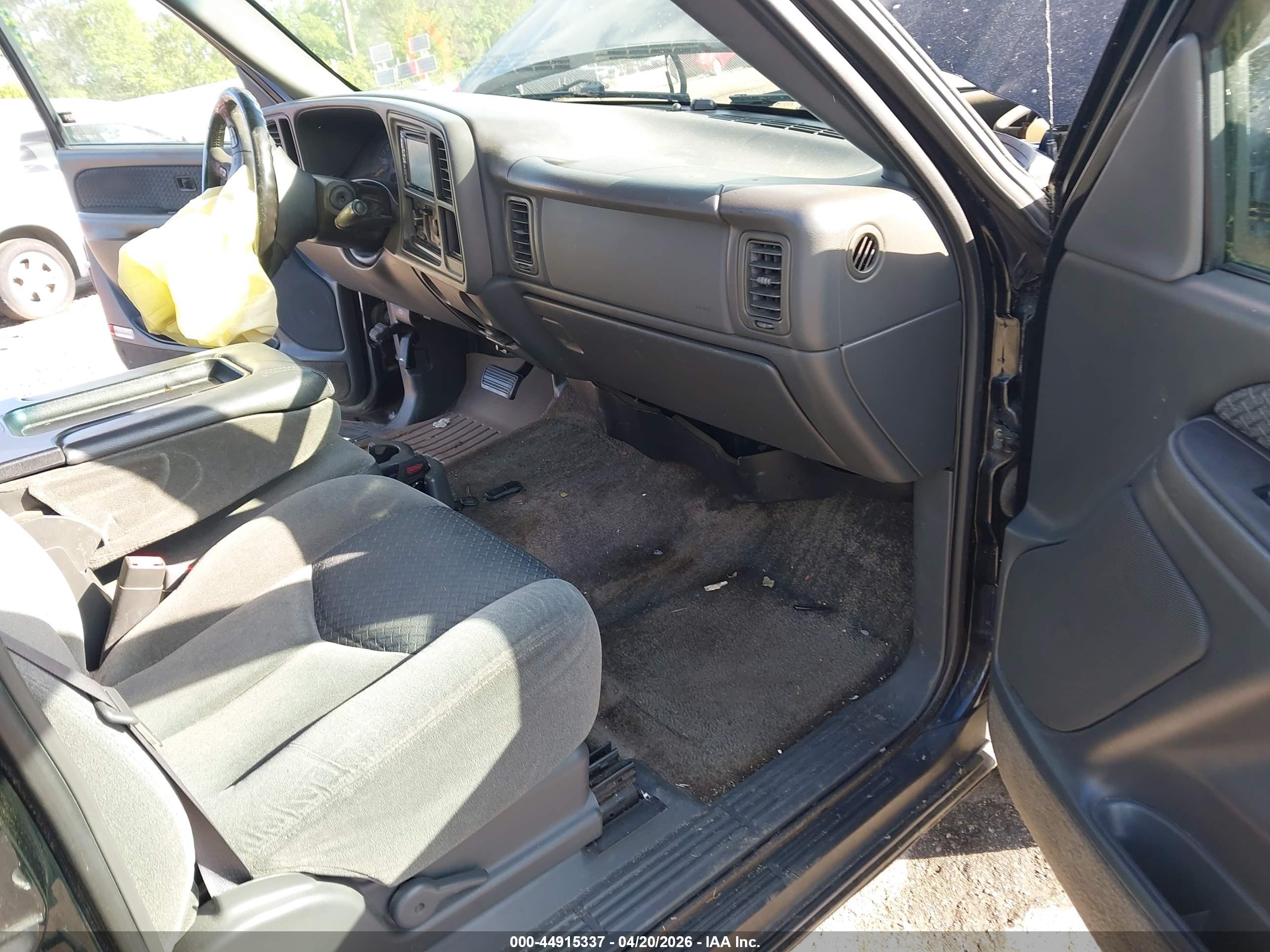 CHEVROLET AVALANCHE image 5