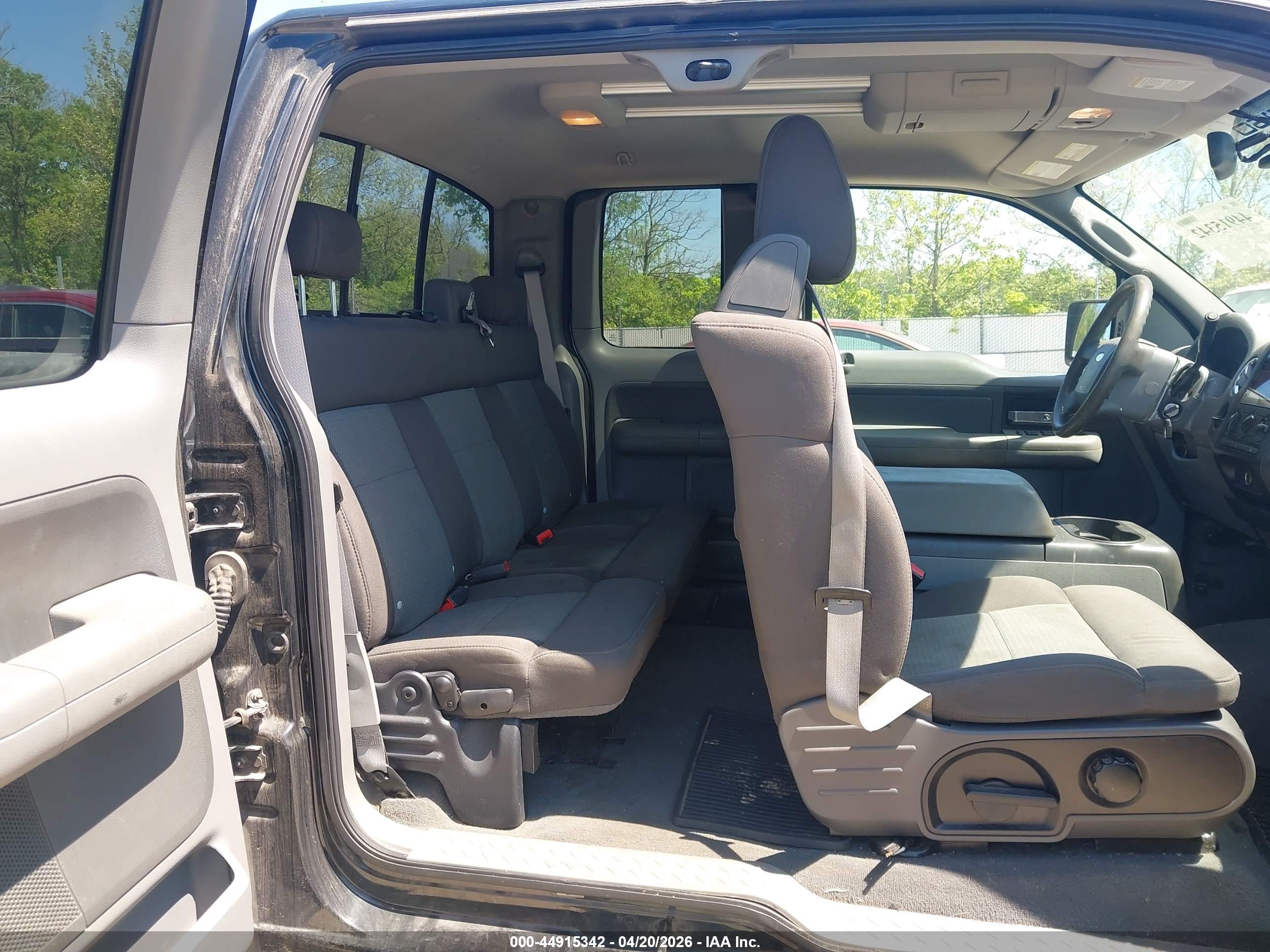 FORD F-150 image 8