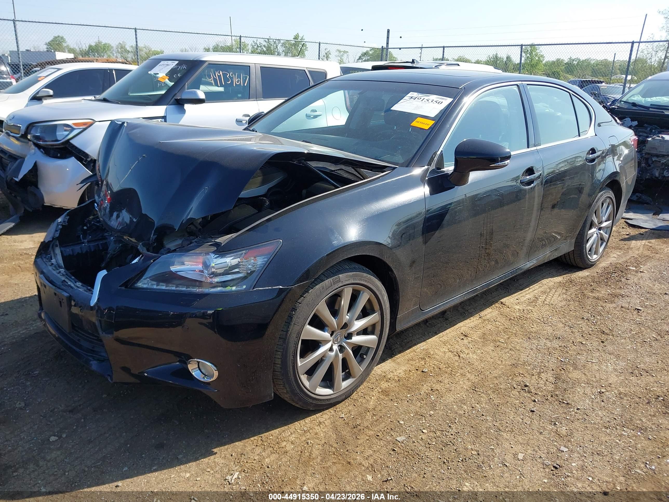 LEXUS GS image 2