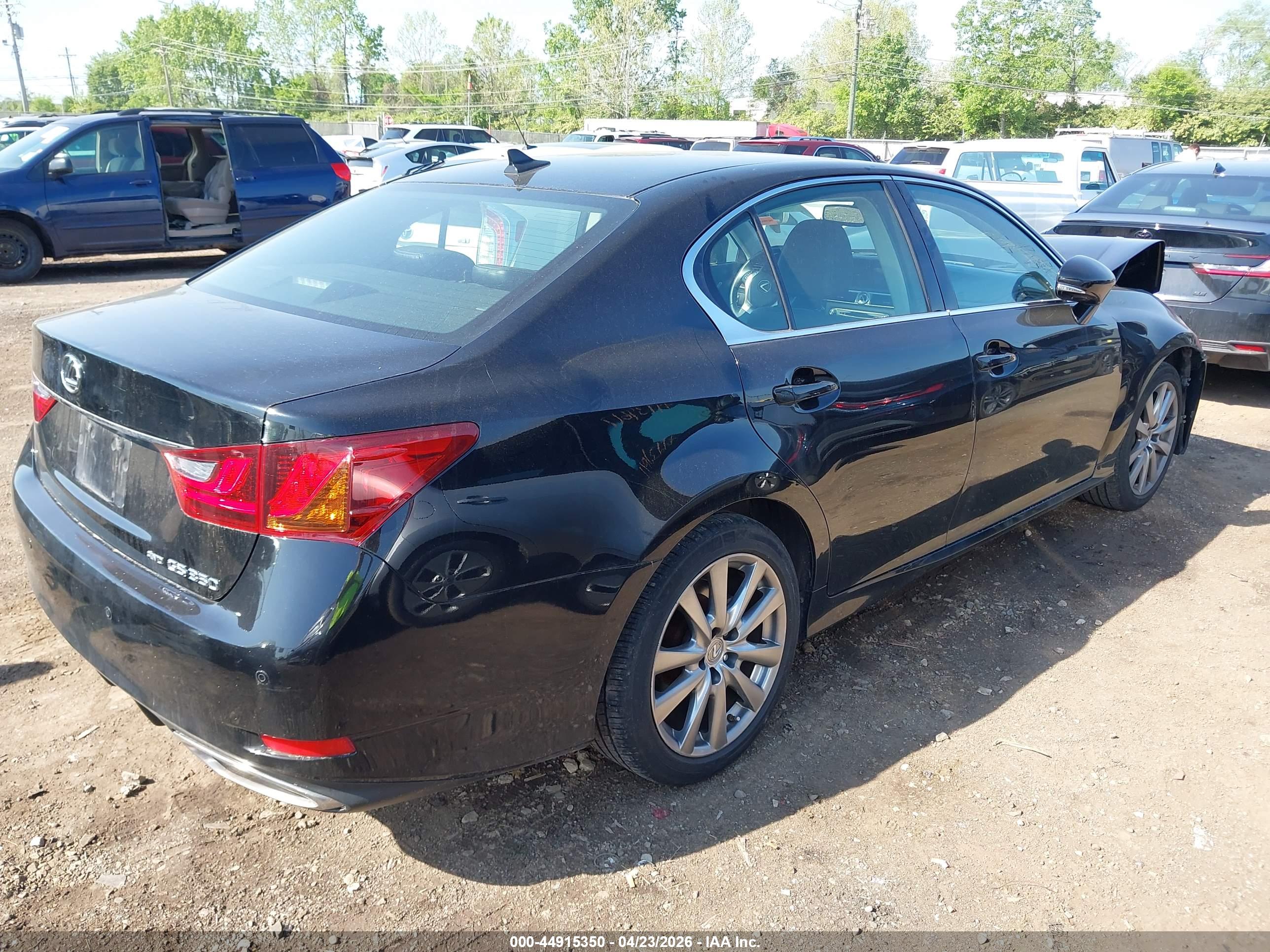 LEXUS GS image 4