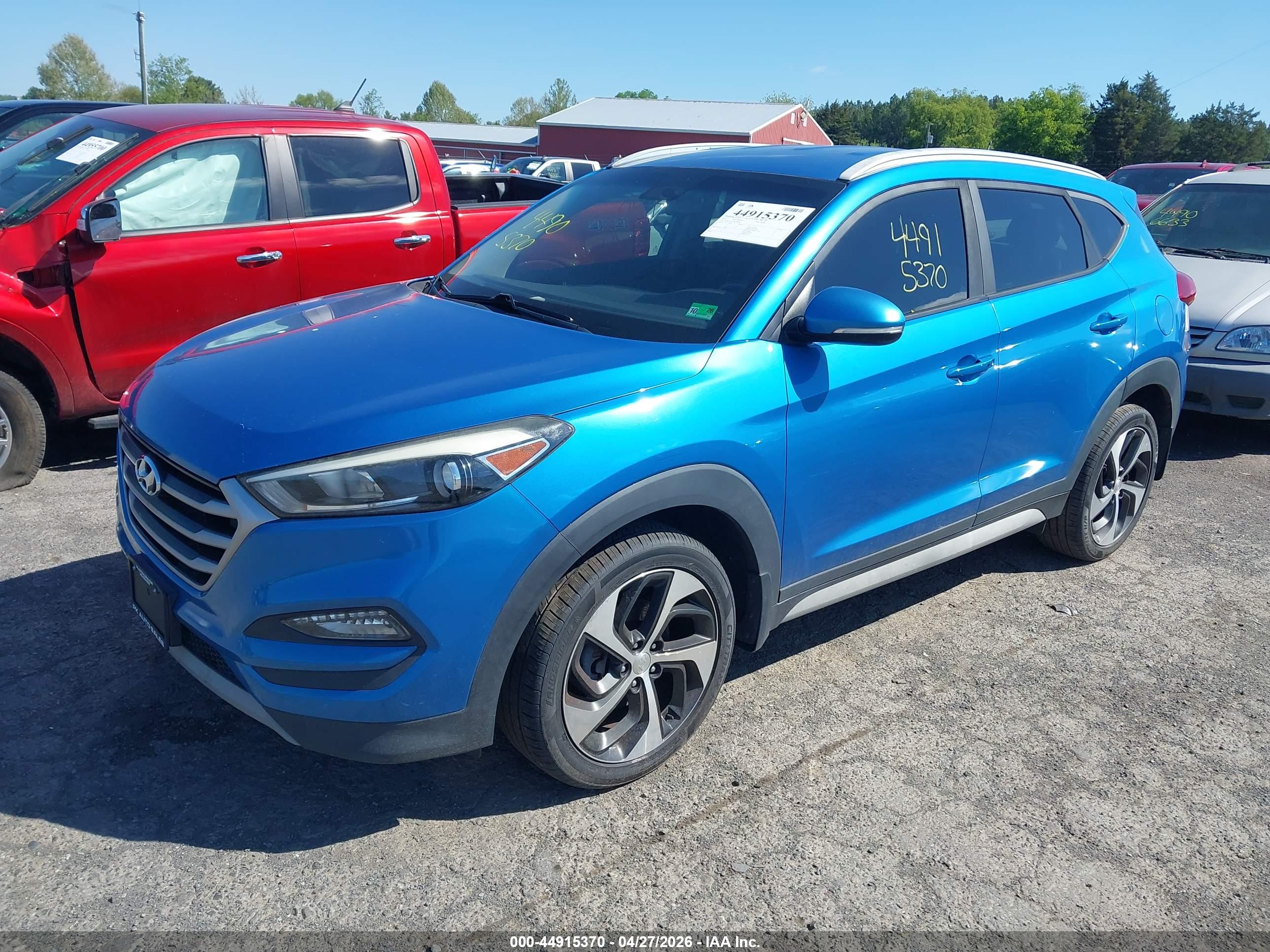 HYUNDAI TUCSON image 2