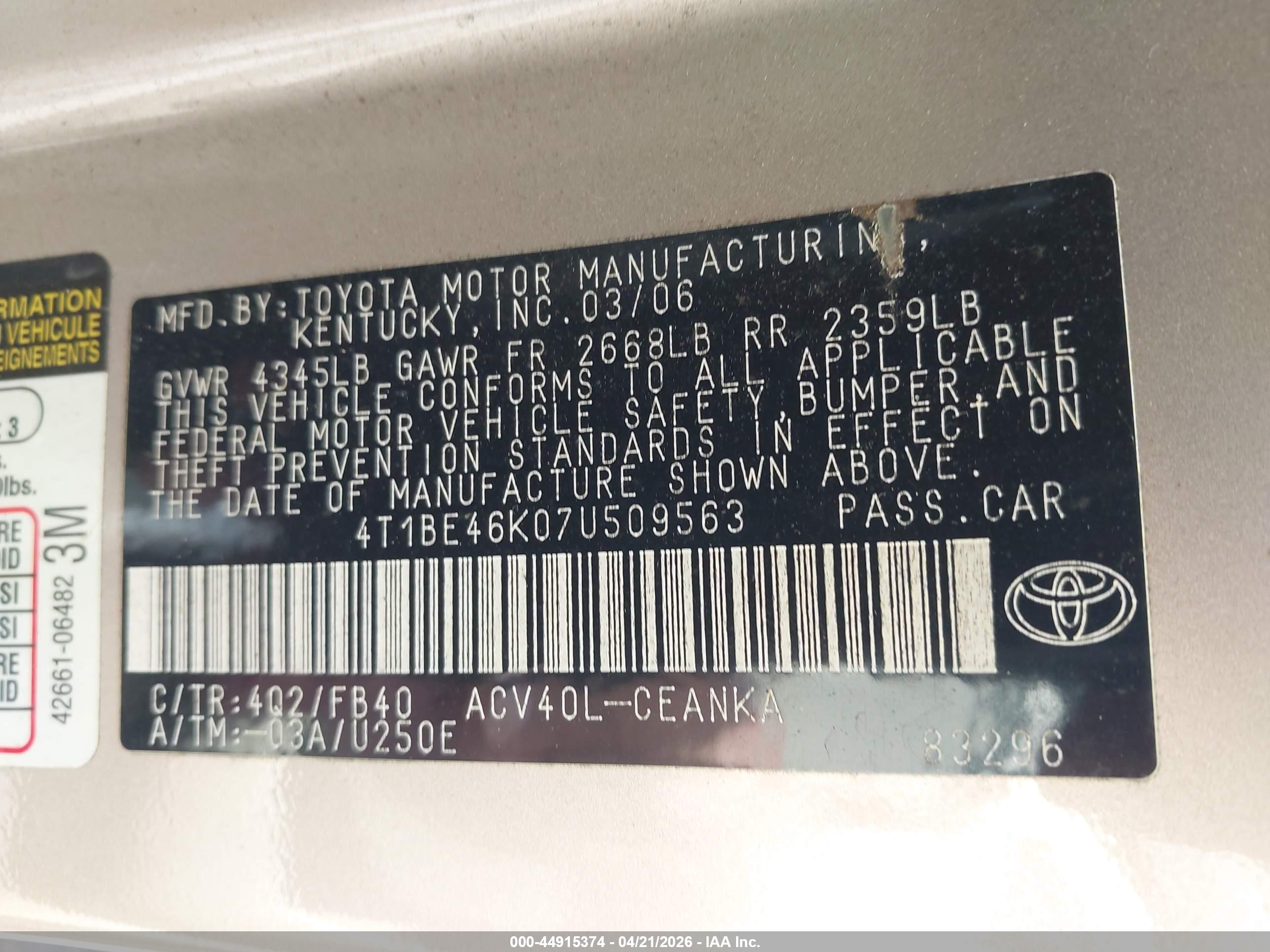 TOYOTA CAMRY image 9