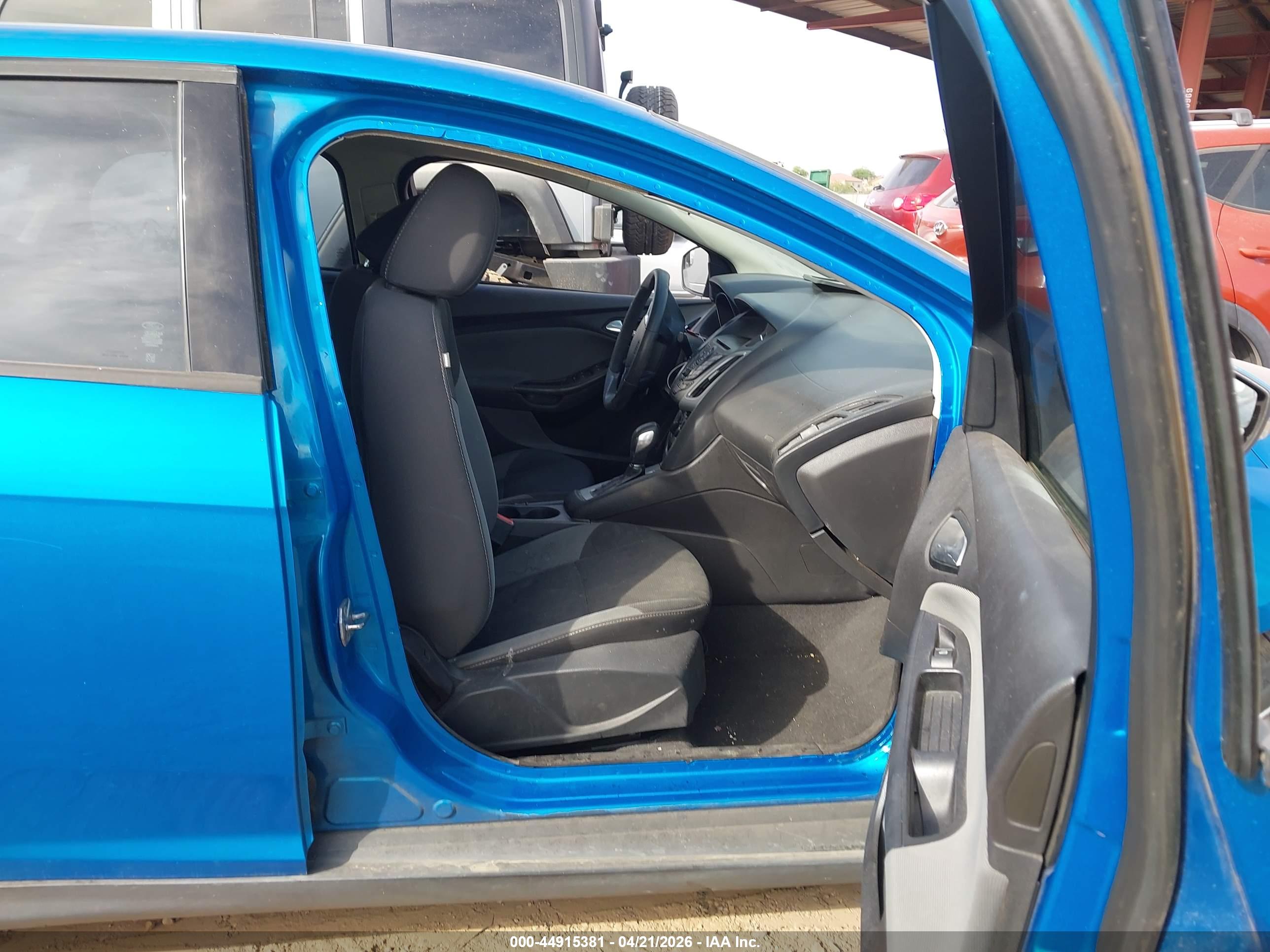 FORD FOCUS image 5