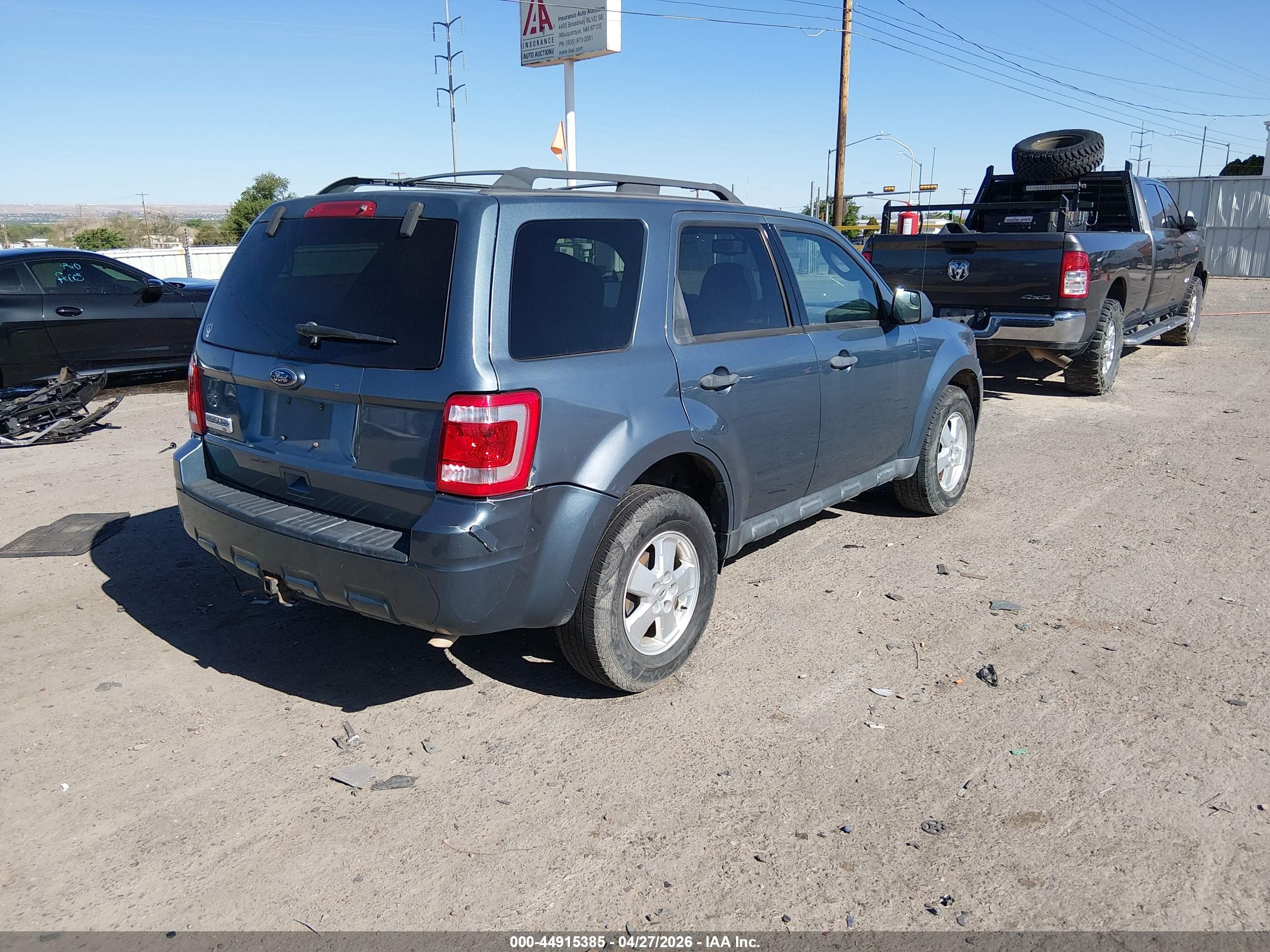 FORD ESCAPE image 4