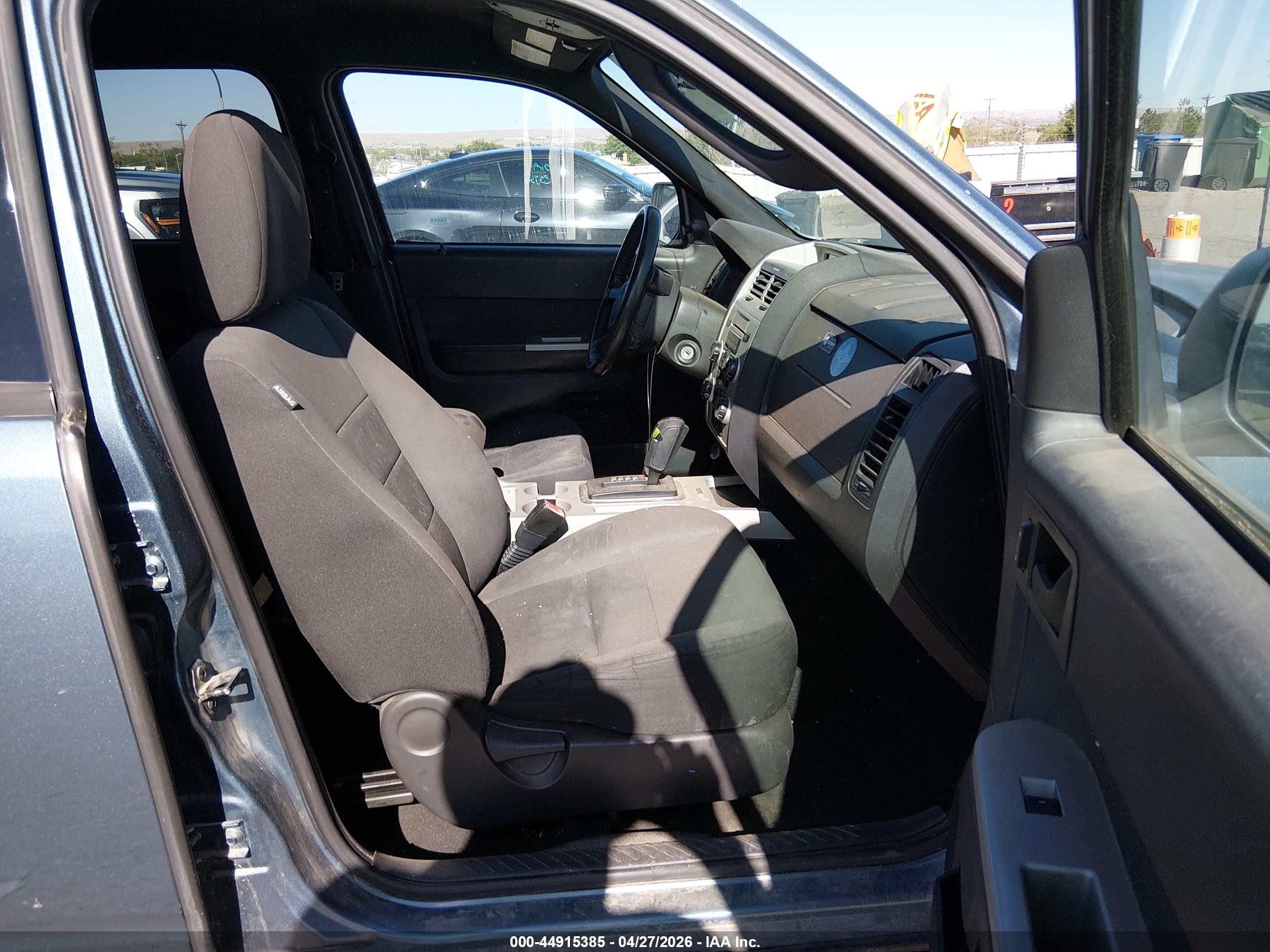 FORD ESCAPE image 5