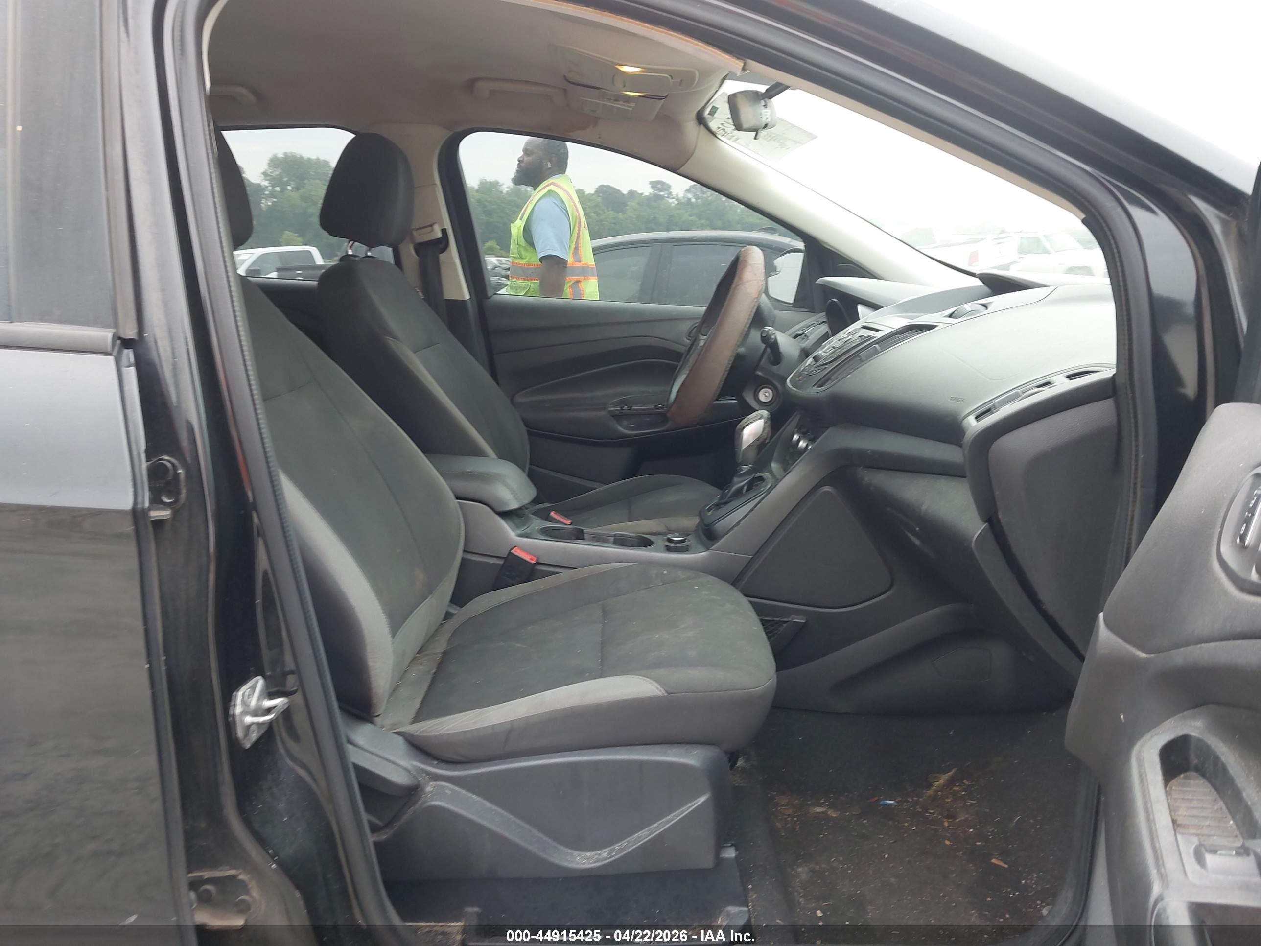 FORD ESCAPE image 5