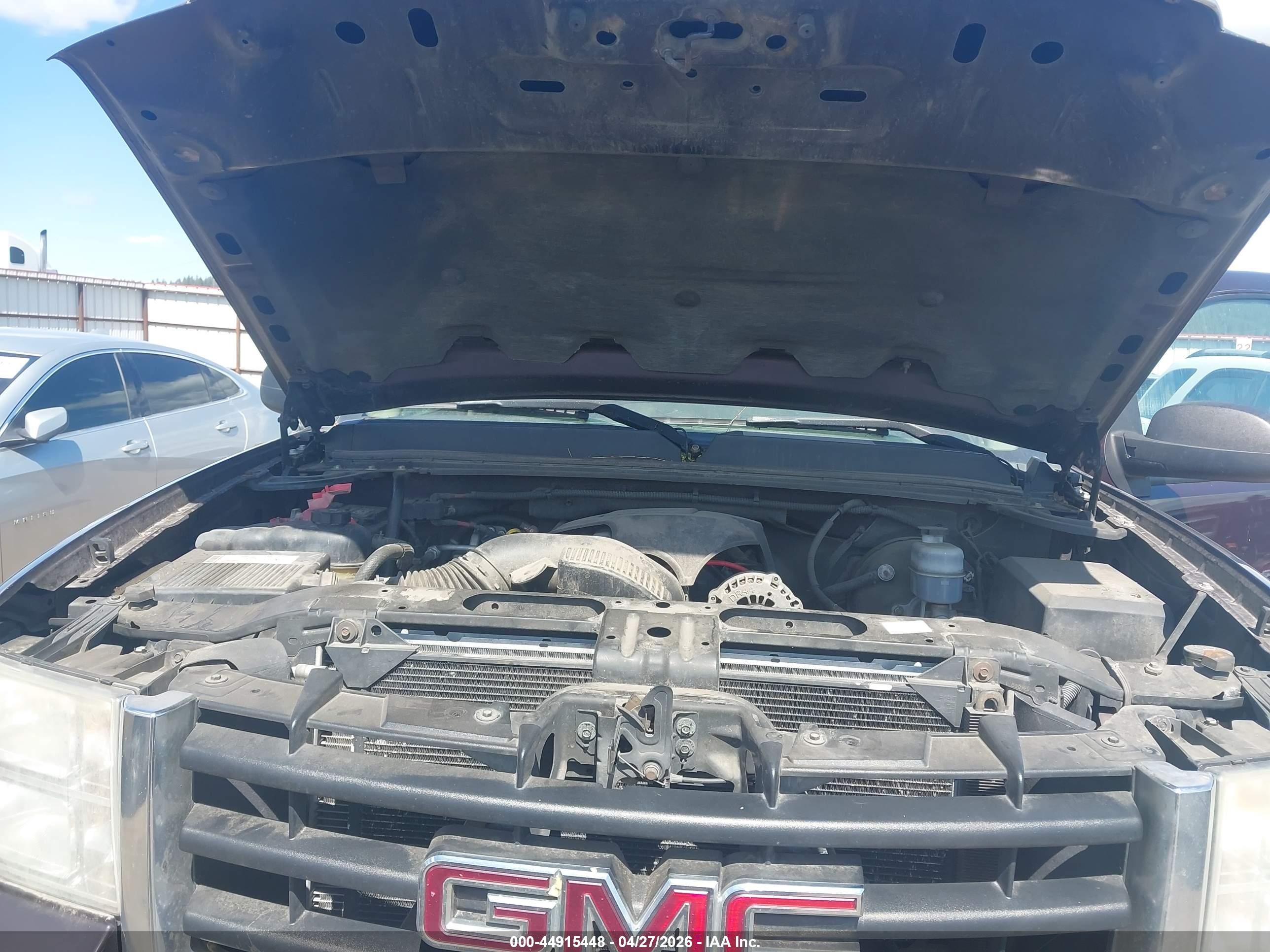 GMC SIERRA image 10